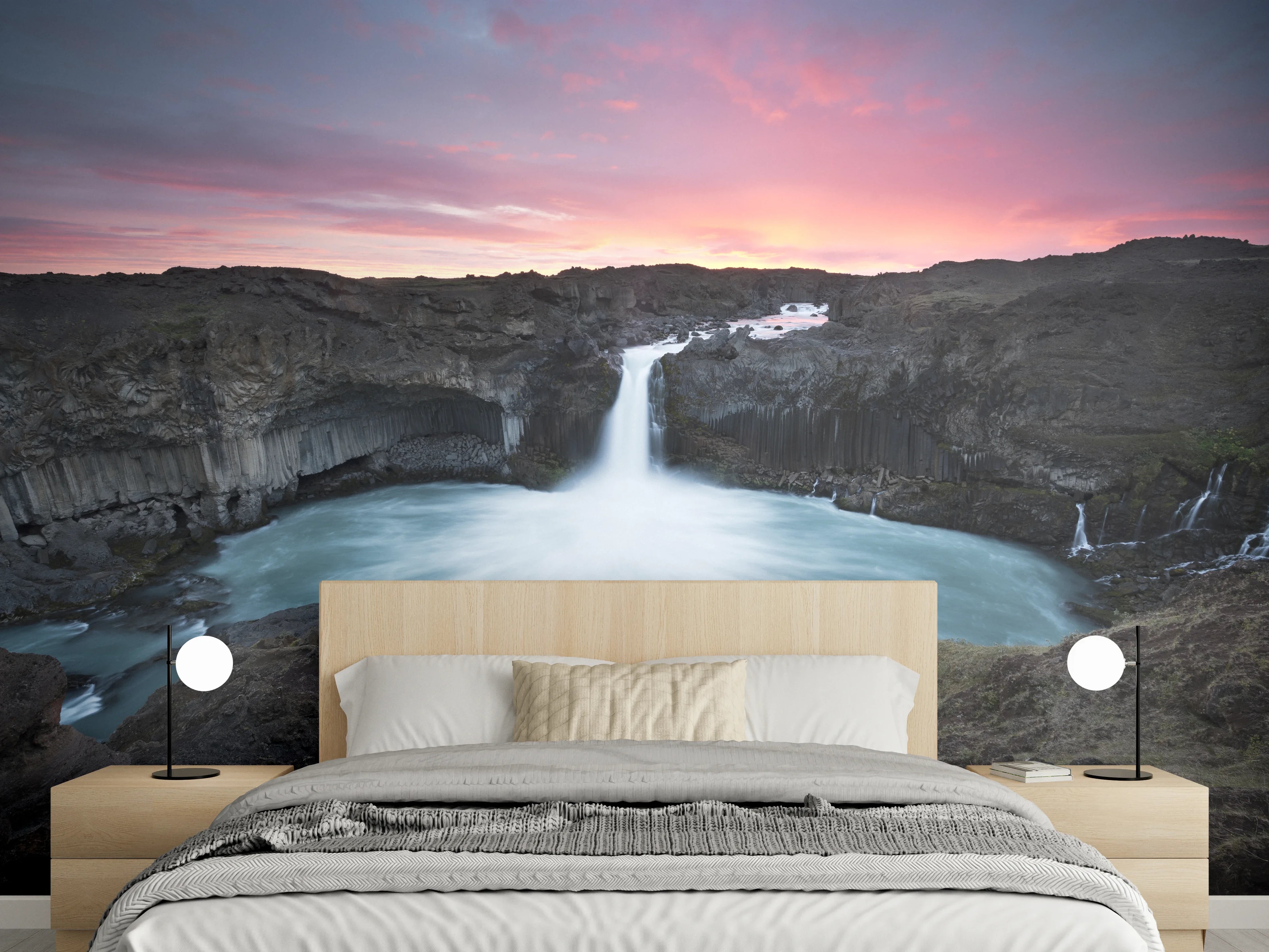 Wandverkleidung Schlafzimmer - Isländischer Wasserfall bei Sonnenuntergang