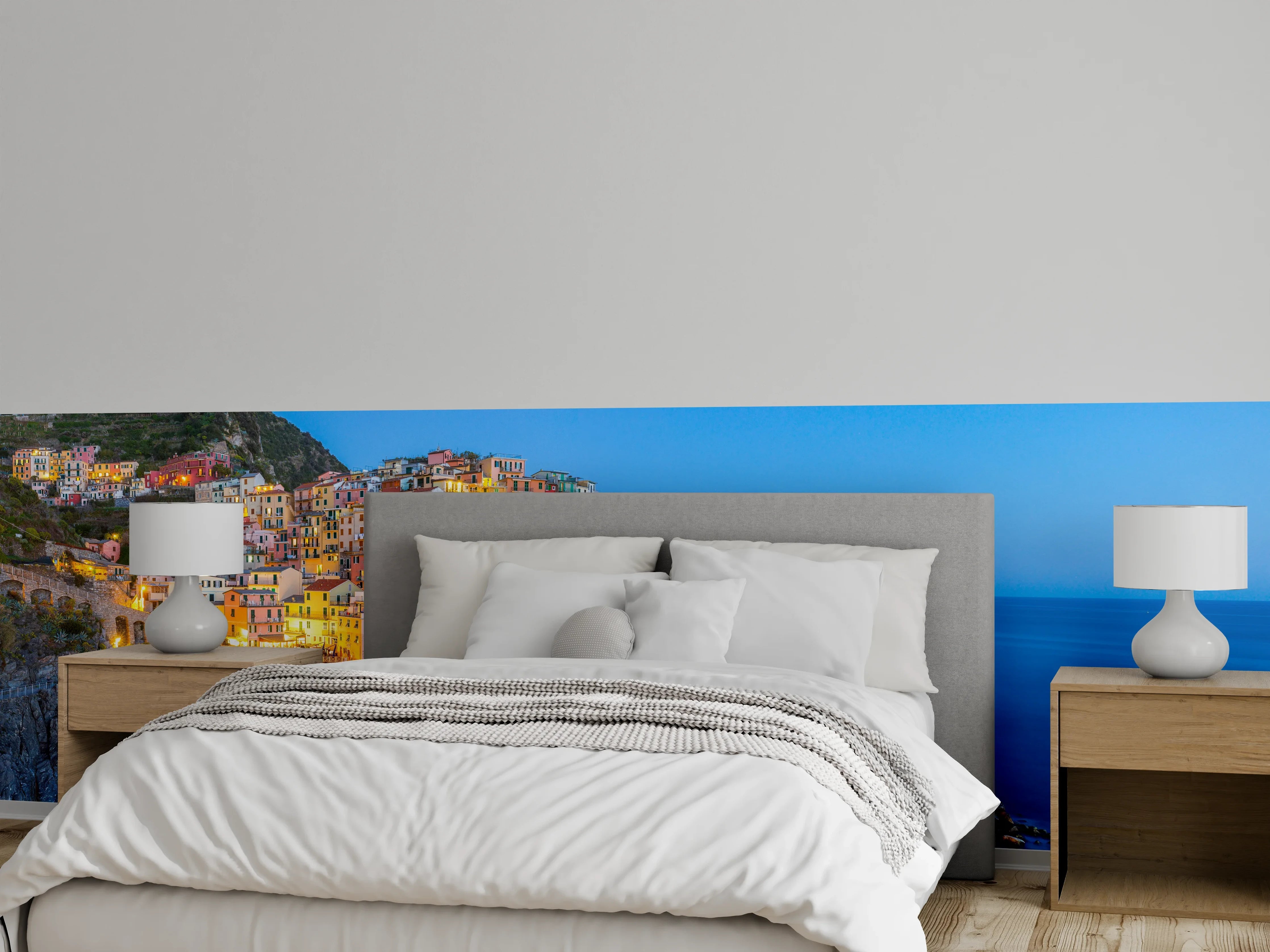 Wandverkleidung Schlafzimmer - Italienische Küstenstadt bei Abendlicht