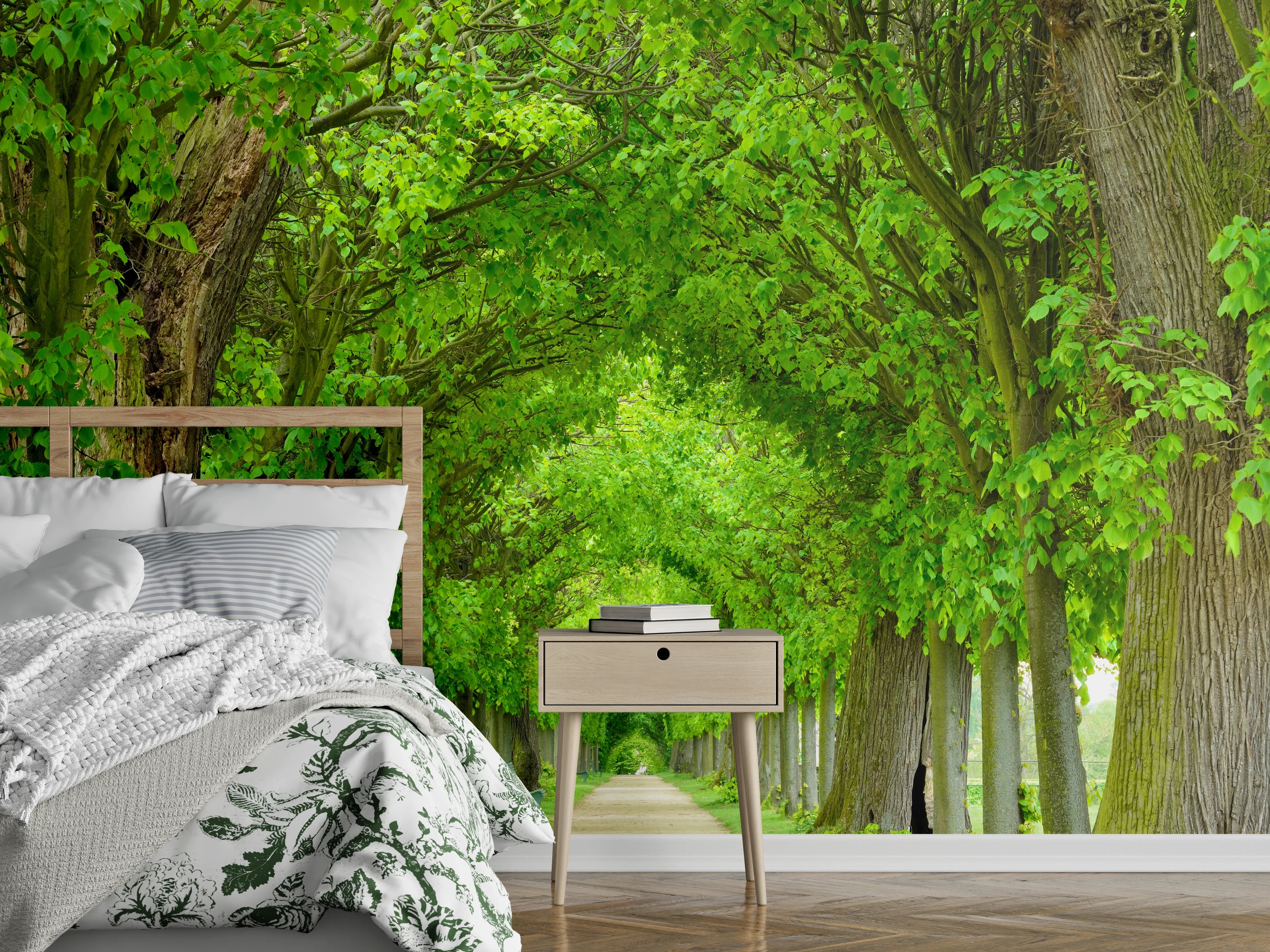 Wandverkleidung Schlafzimmer - Lebensfroher Spaziergang im grünen Baumallee