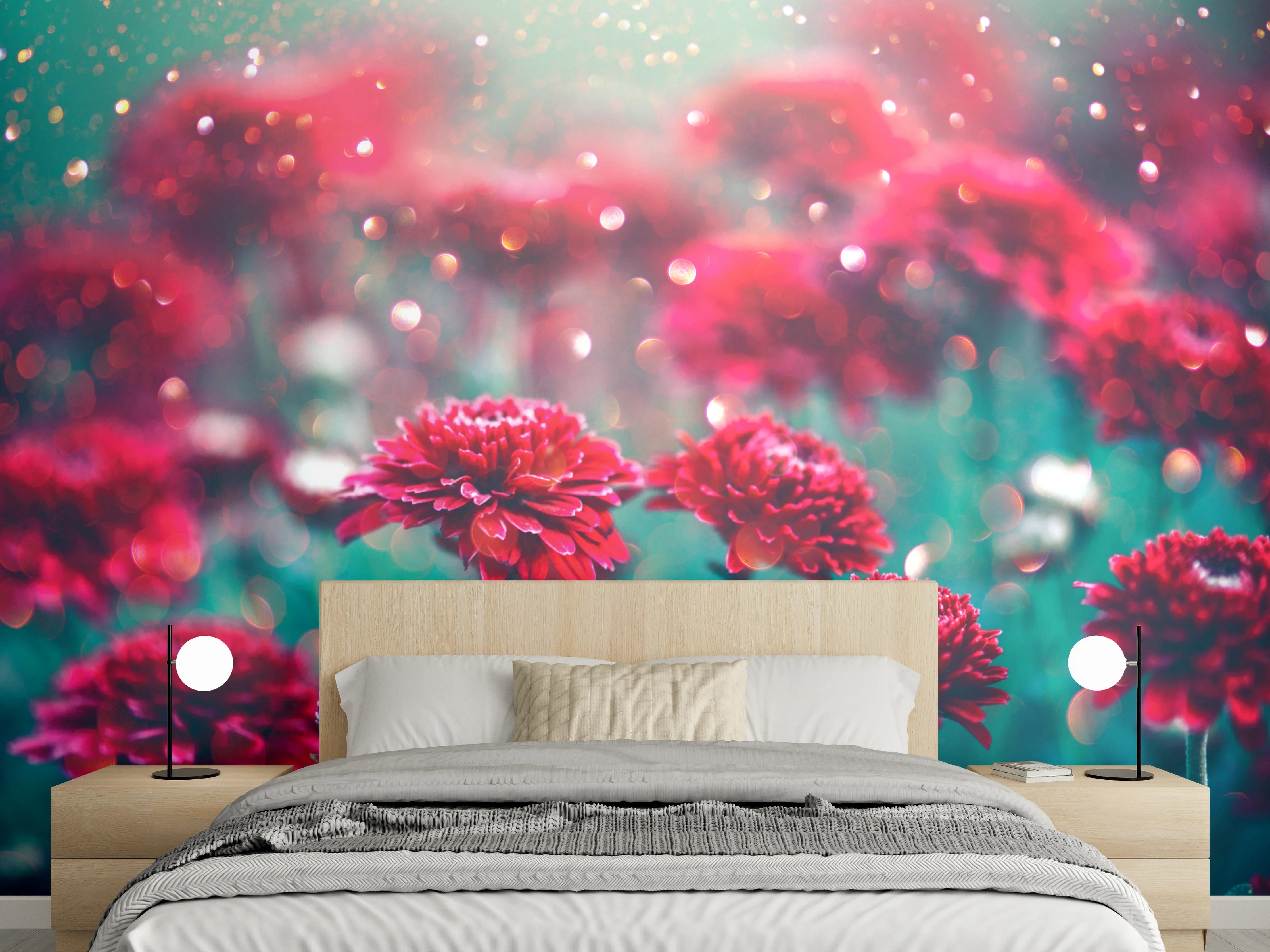 Wandverkleidung Schlafzimmer - Leuchtend rote Blumen im Garten