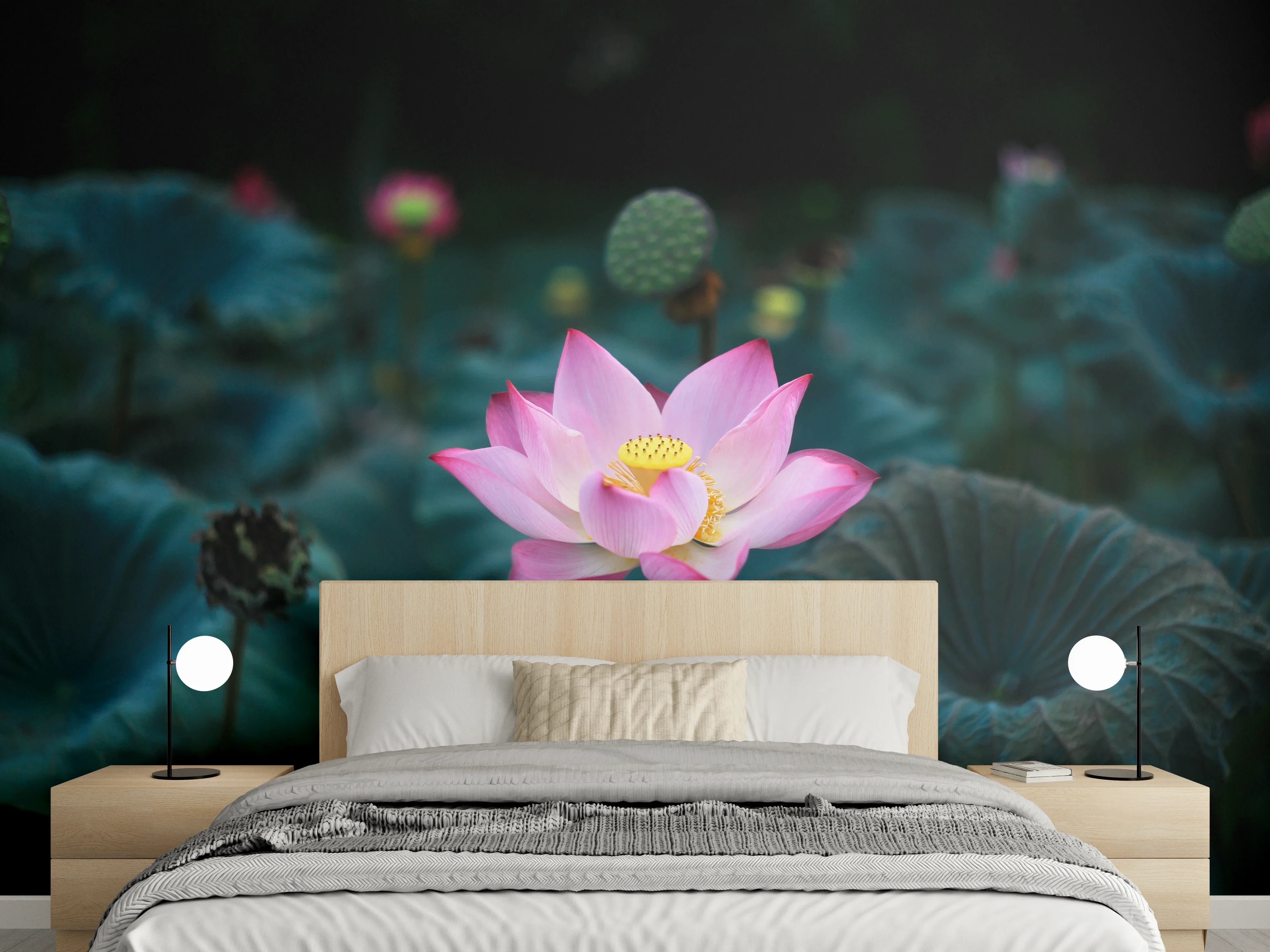 Wandverkleidung Schlafzimmer - Lotosblume im Garten