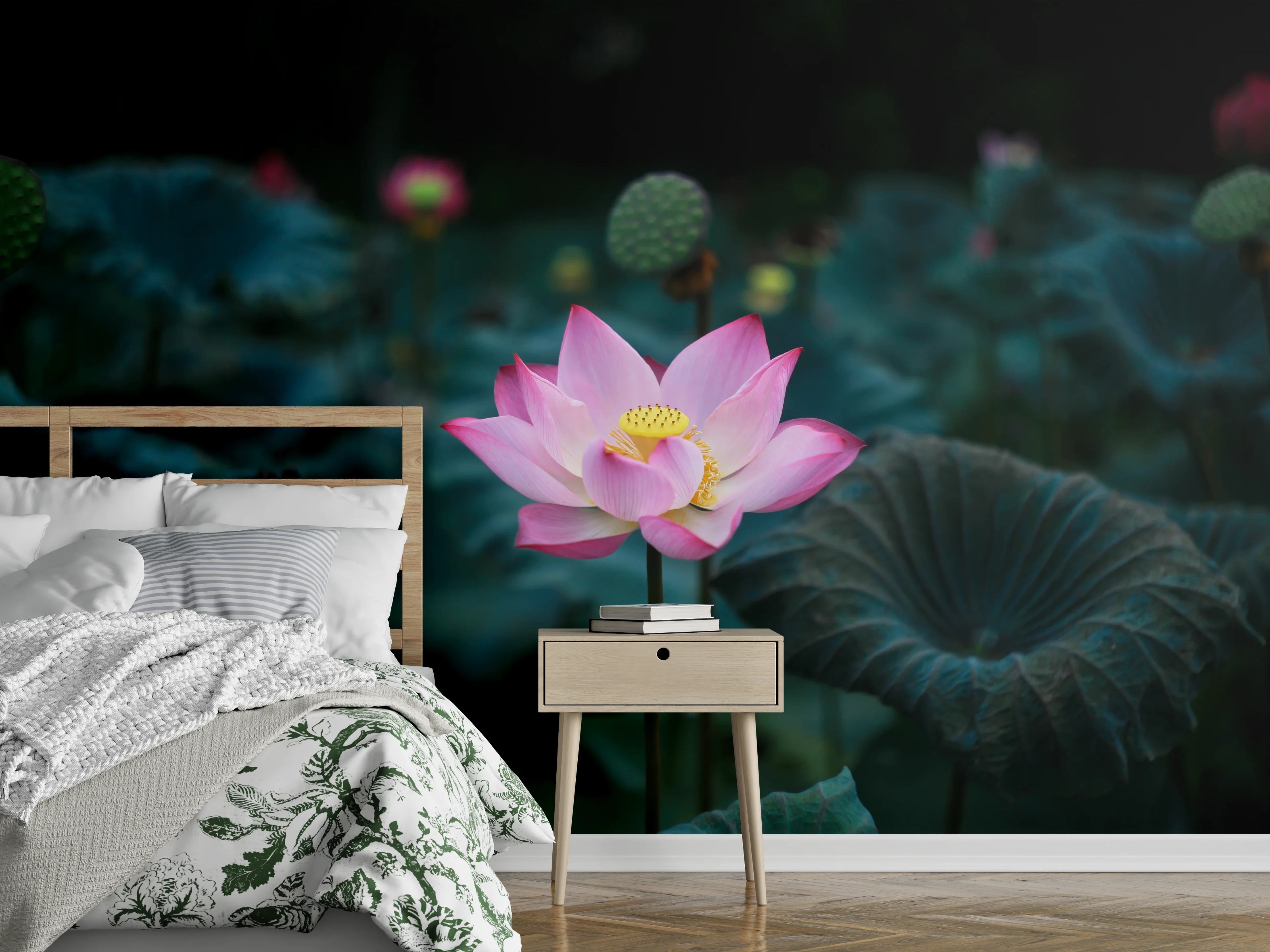Wandverkleidung Schlafzimmer - Lotosblume im Garten