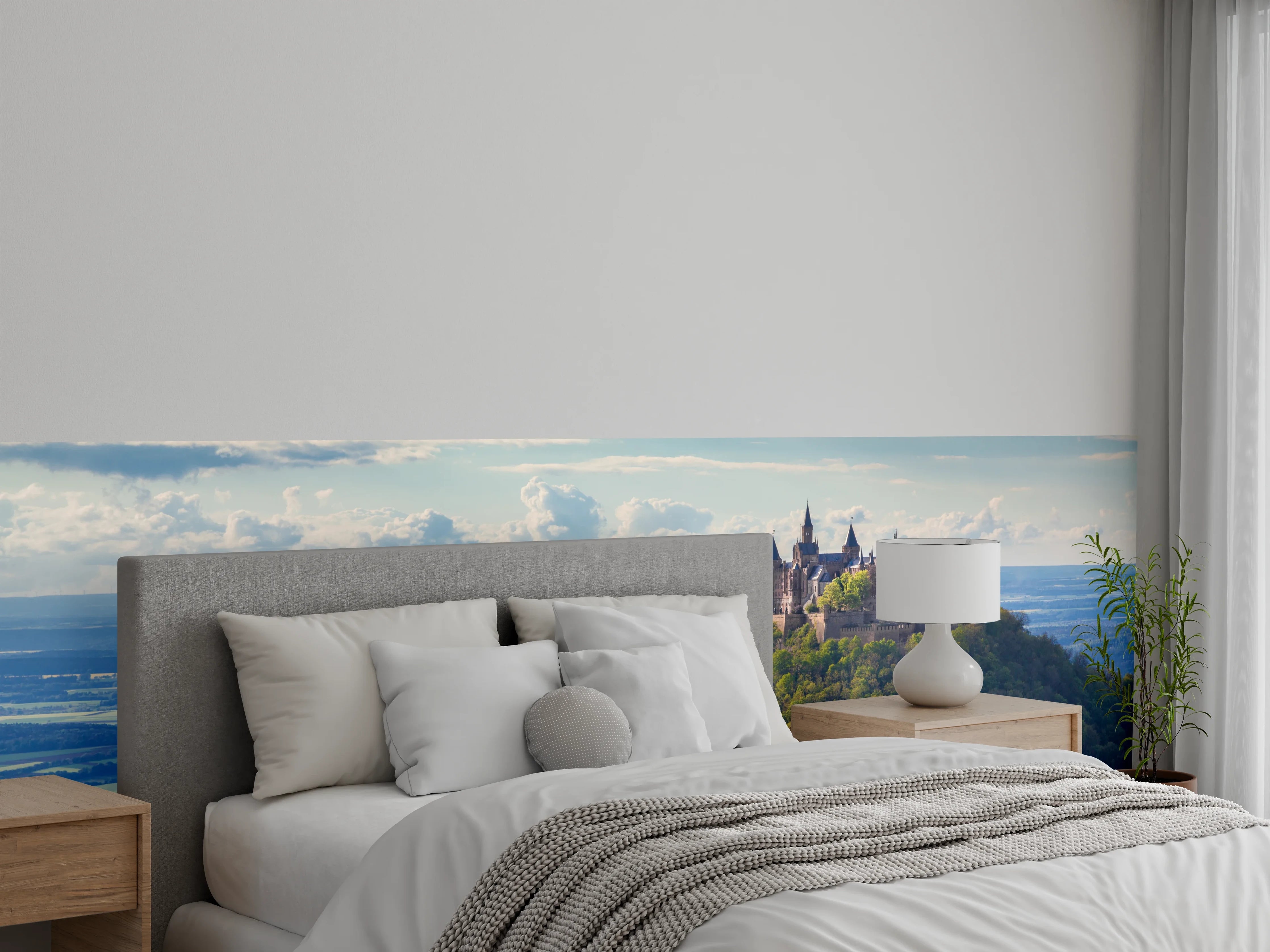Wandverkleidung Schlafzimmer - Märchenschloss über grünen Hügeln