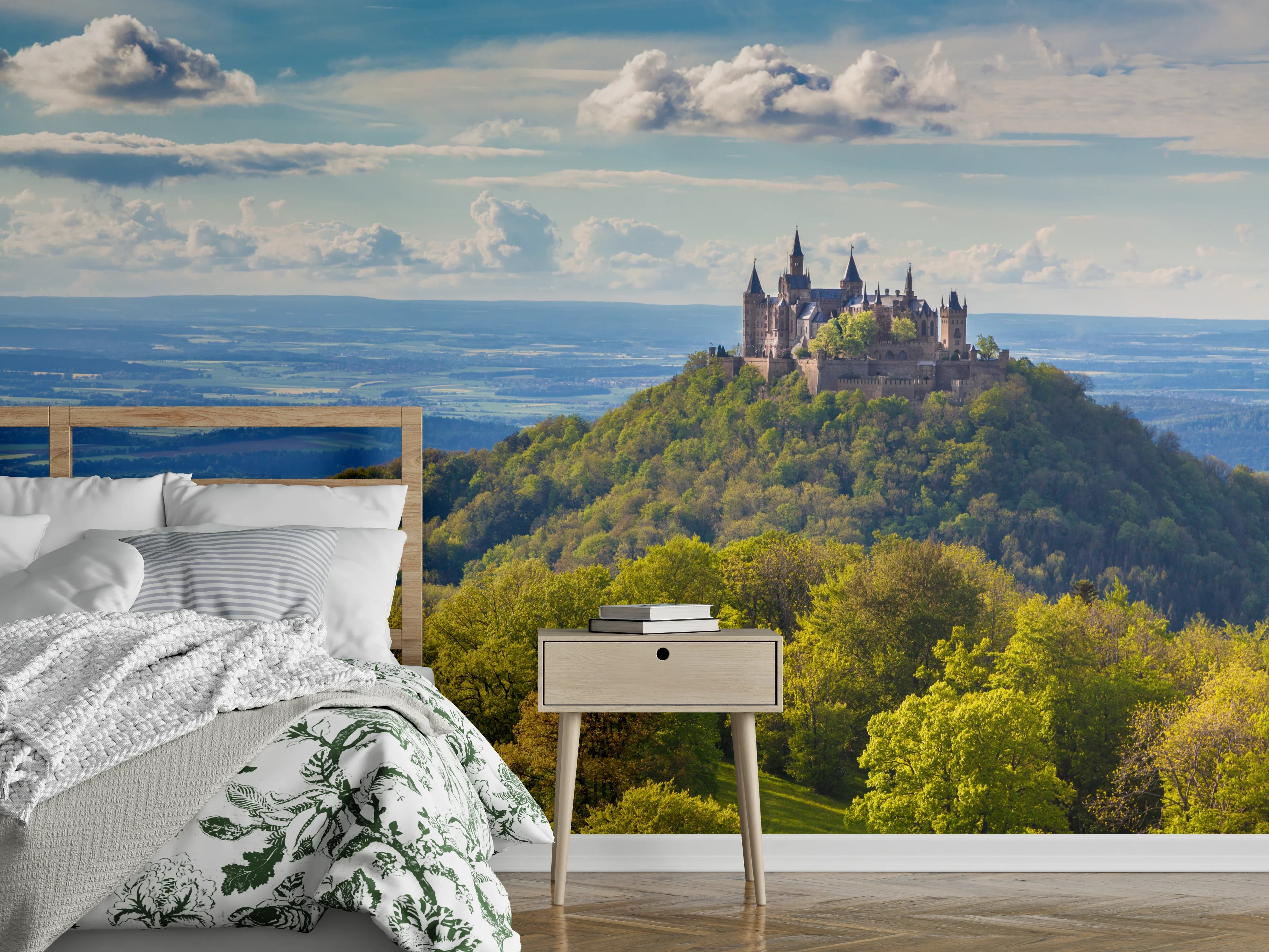 Wandverkleidung Schlafzimmer - Märchenschloss über grünen Hügeln