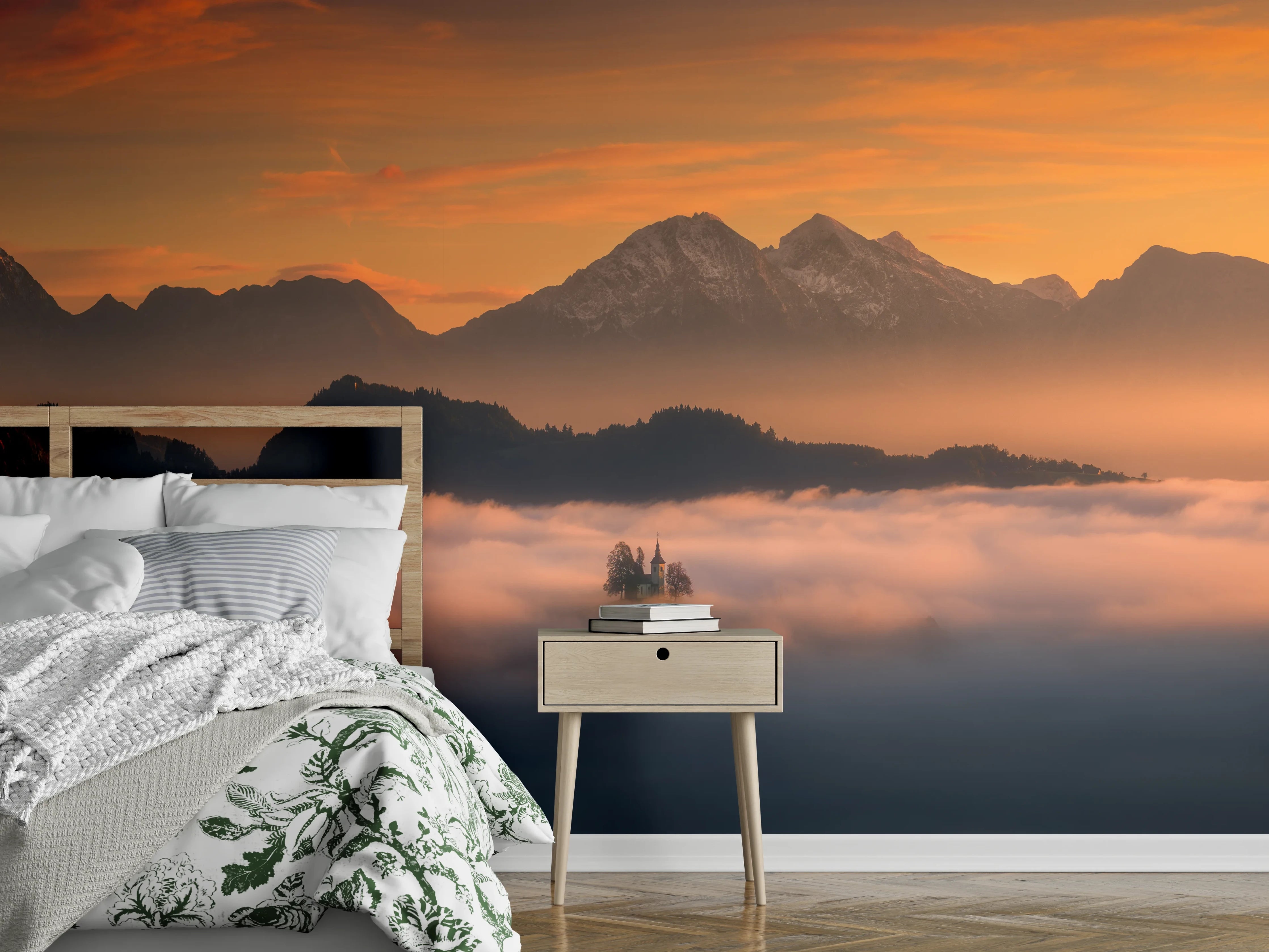 Wandverkleidung Schlafzimmer - Magische Berglandschaft im Nebel