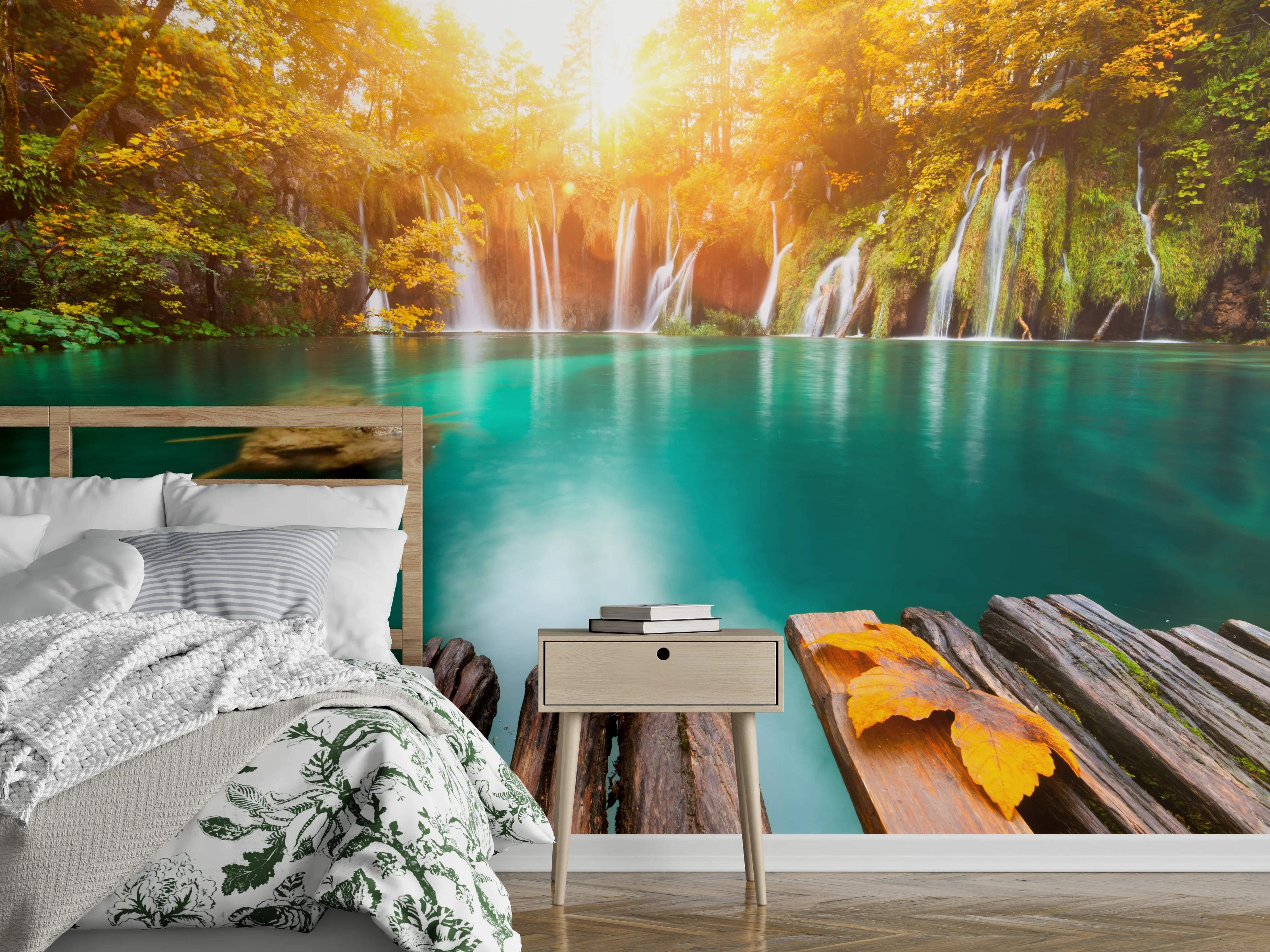 Wandverkleidung Schlafzimmer - Magischer Wasserfall im goldenen Herbstwald