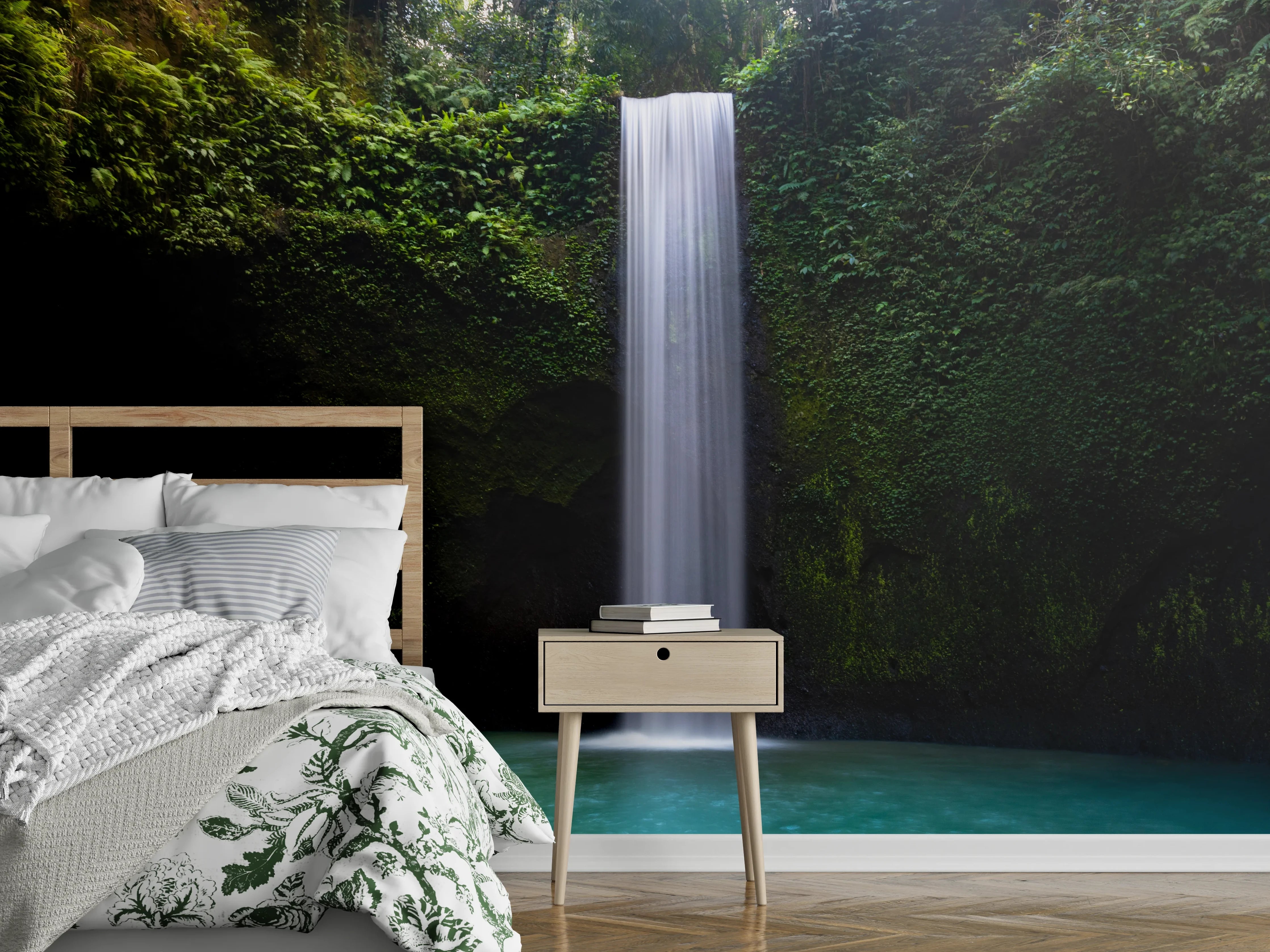 Wandverkleidung Schlafzimmer - Majestätischer Dschungel-Wasserfall Wandbild