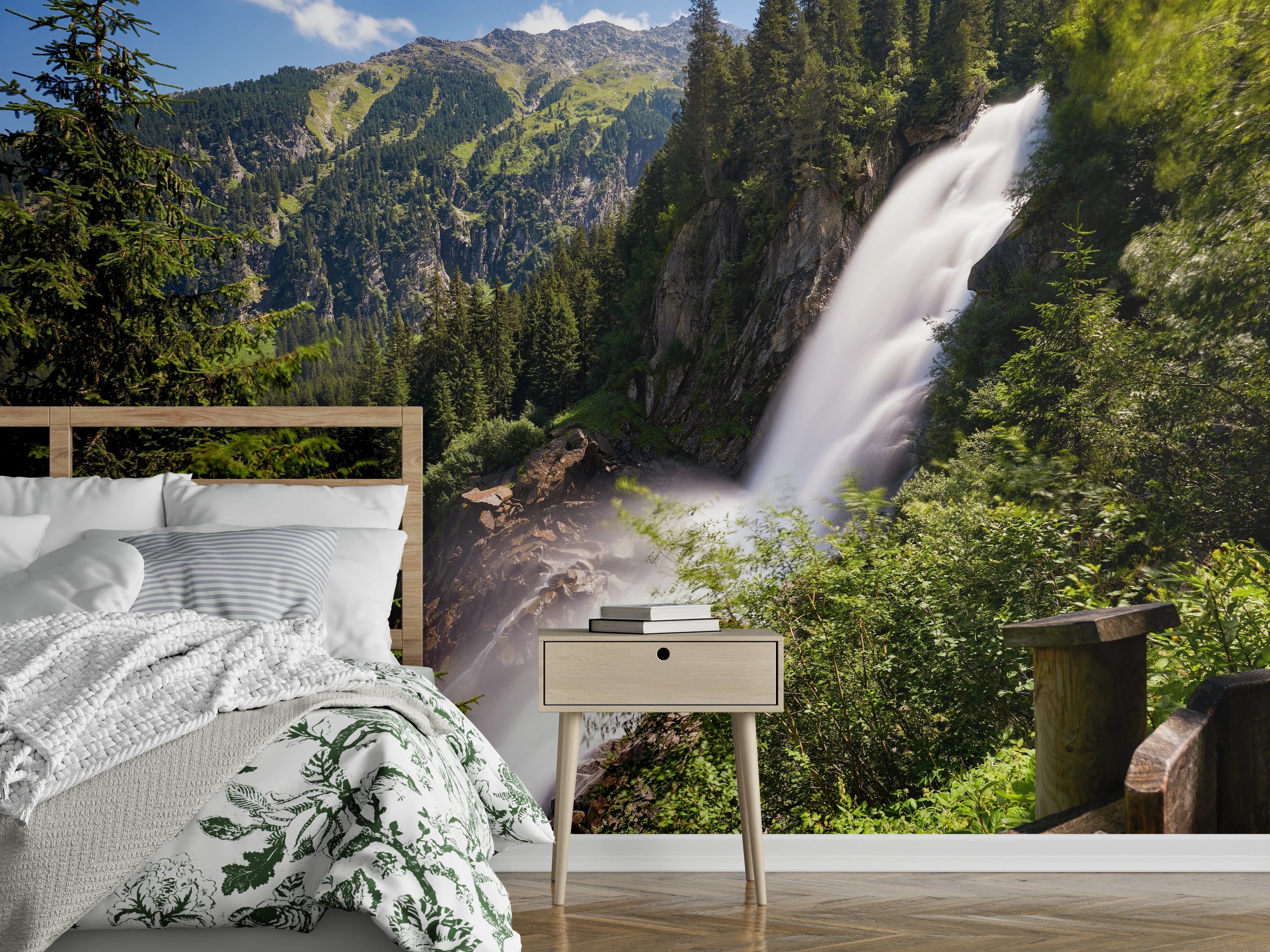 Wandverkleidung Schlafzimmer - Majestätischer Wasserfall in den Alpen
