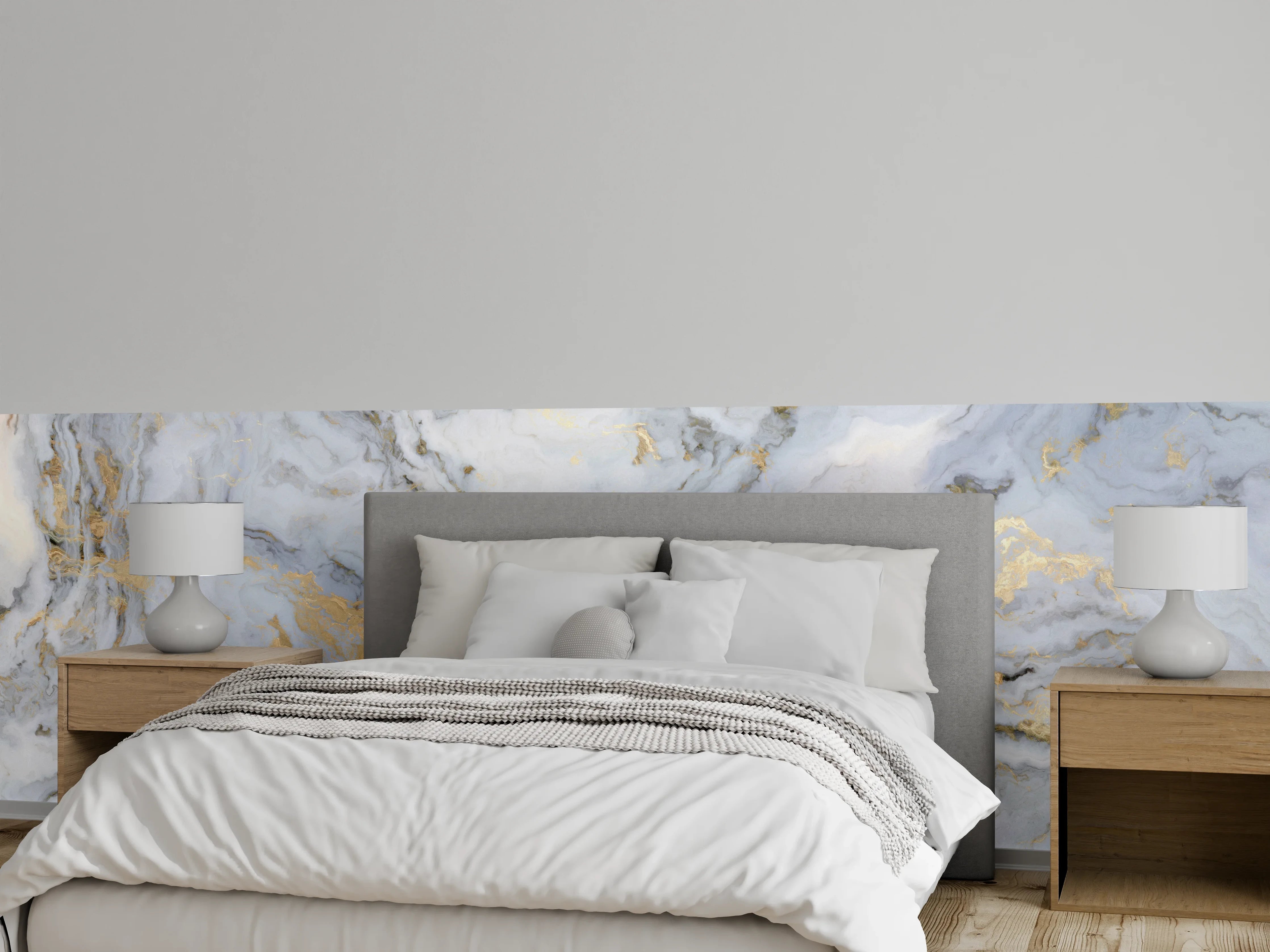 Wandverkleidung Schlafzimmer - Marmoroptik Weiß mit goldenen Akzenten