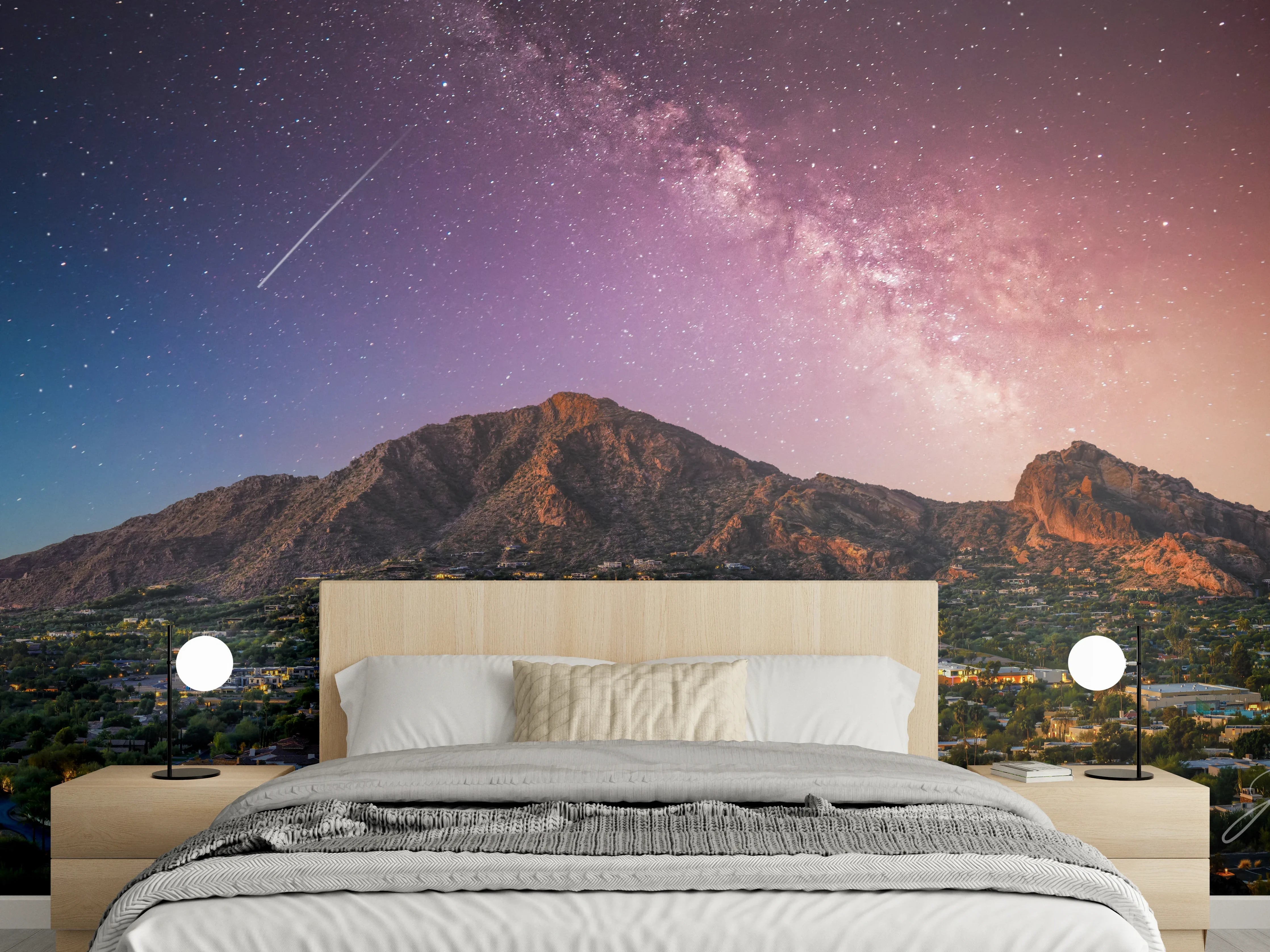 Wandverkleidung Schlafzimmer - Milchstraße über Berglandschaft Panorama
