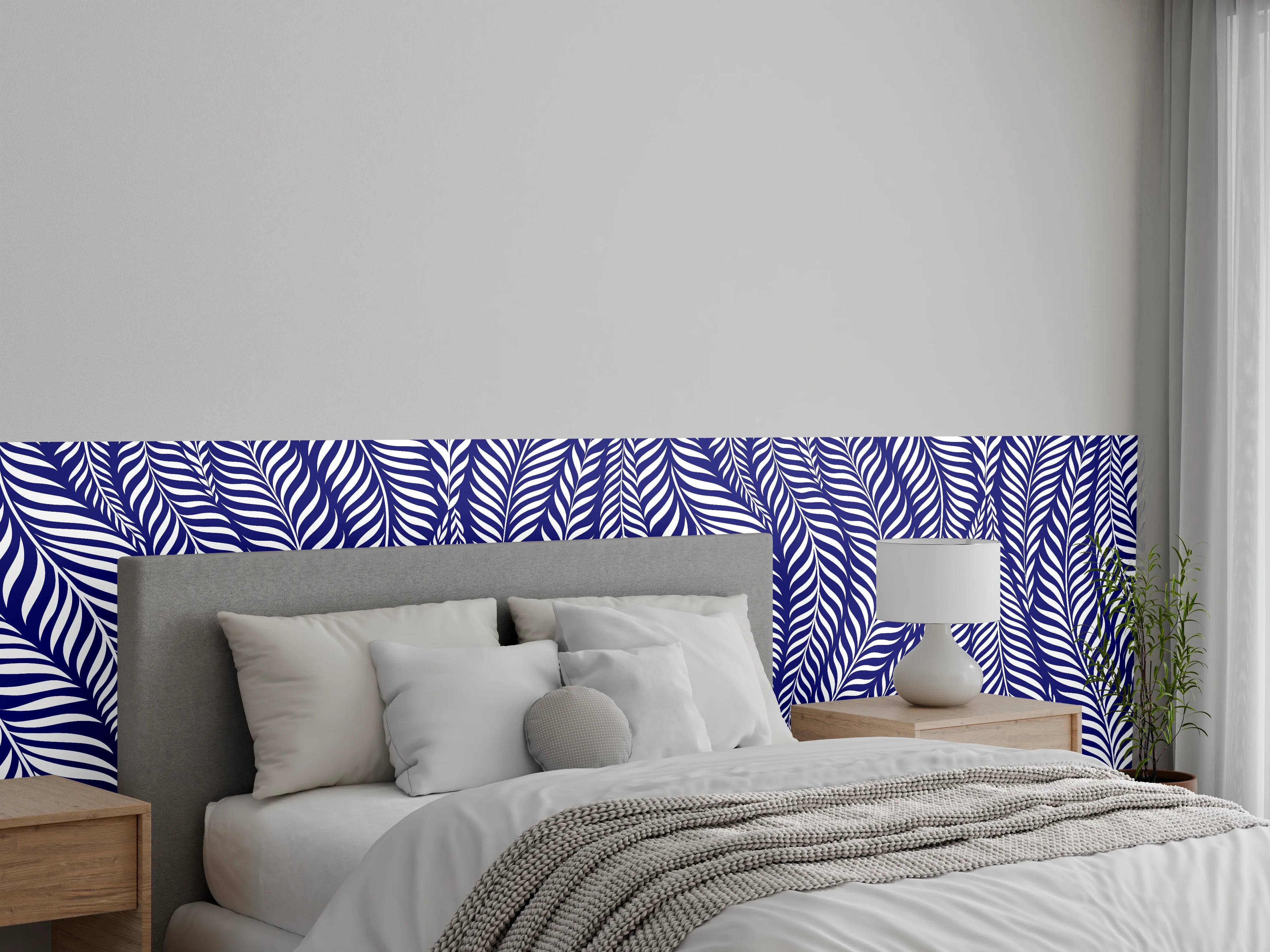 Wandverkleidung Schlafzimmer - Modernes Blätter-Muster in Dunkelblau Weiß