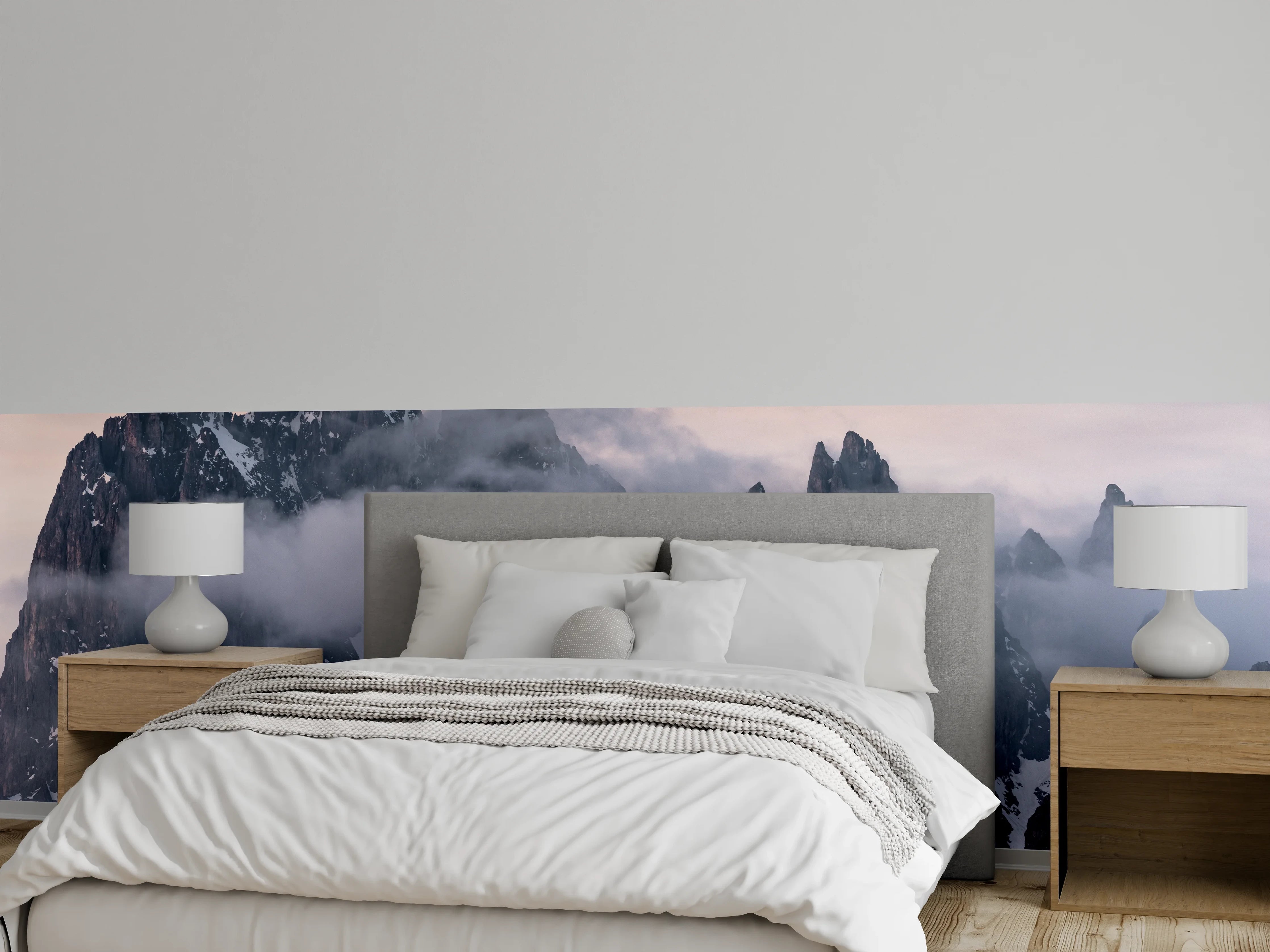 Wandverkleidung Schlafzimmer - Mystische Berglandschaft in Dämmerung