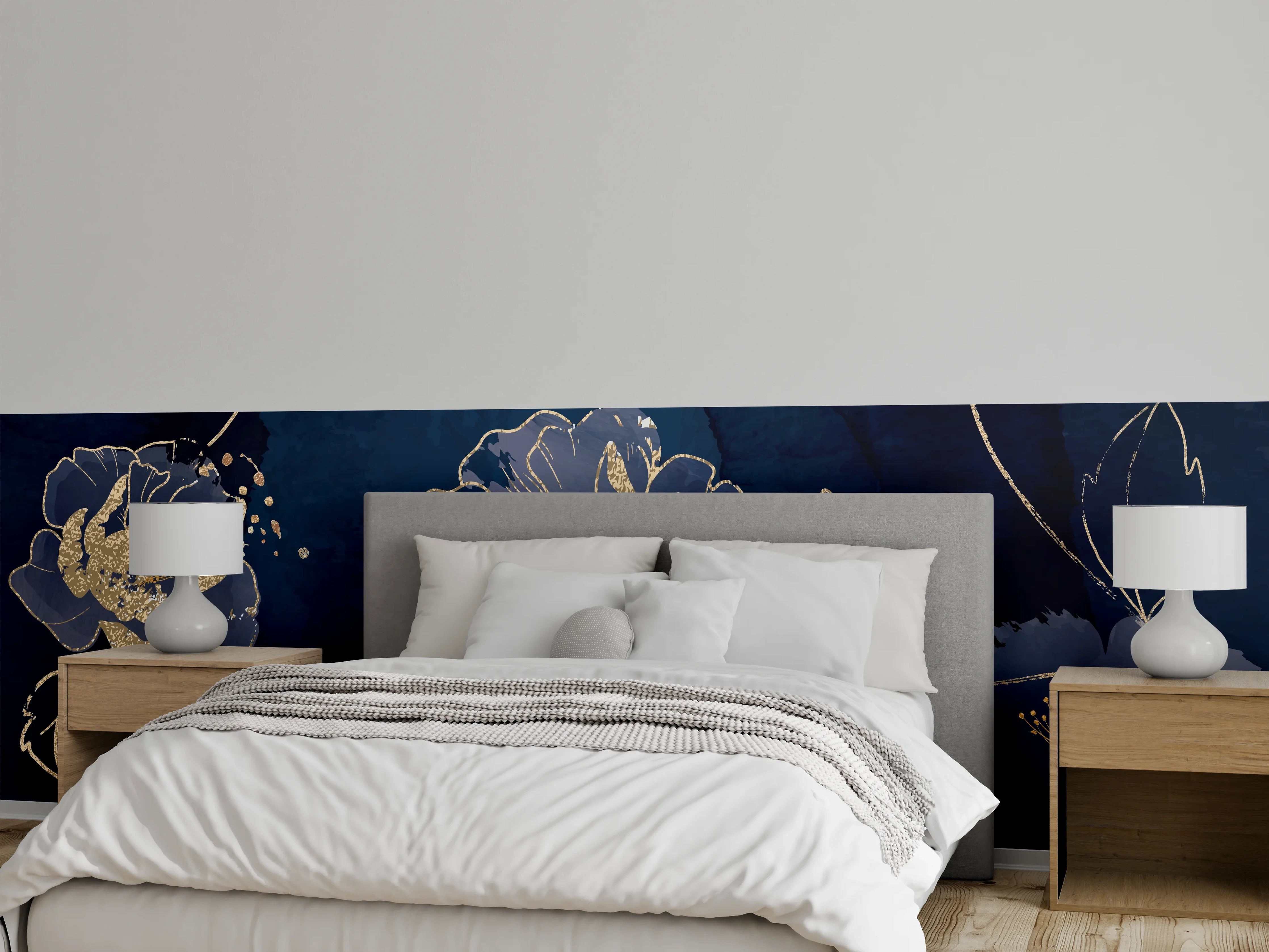 Wandverkleidung Schlafzimmer - Nachtblaue Blumen Goldakzente