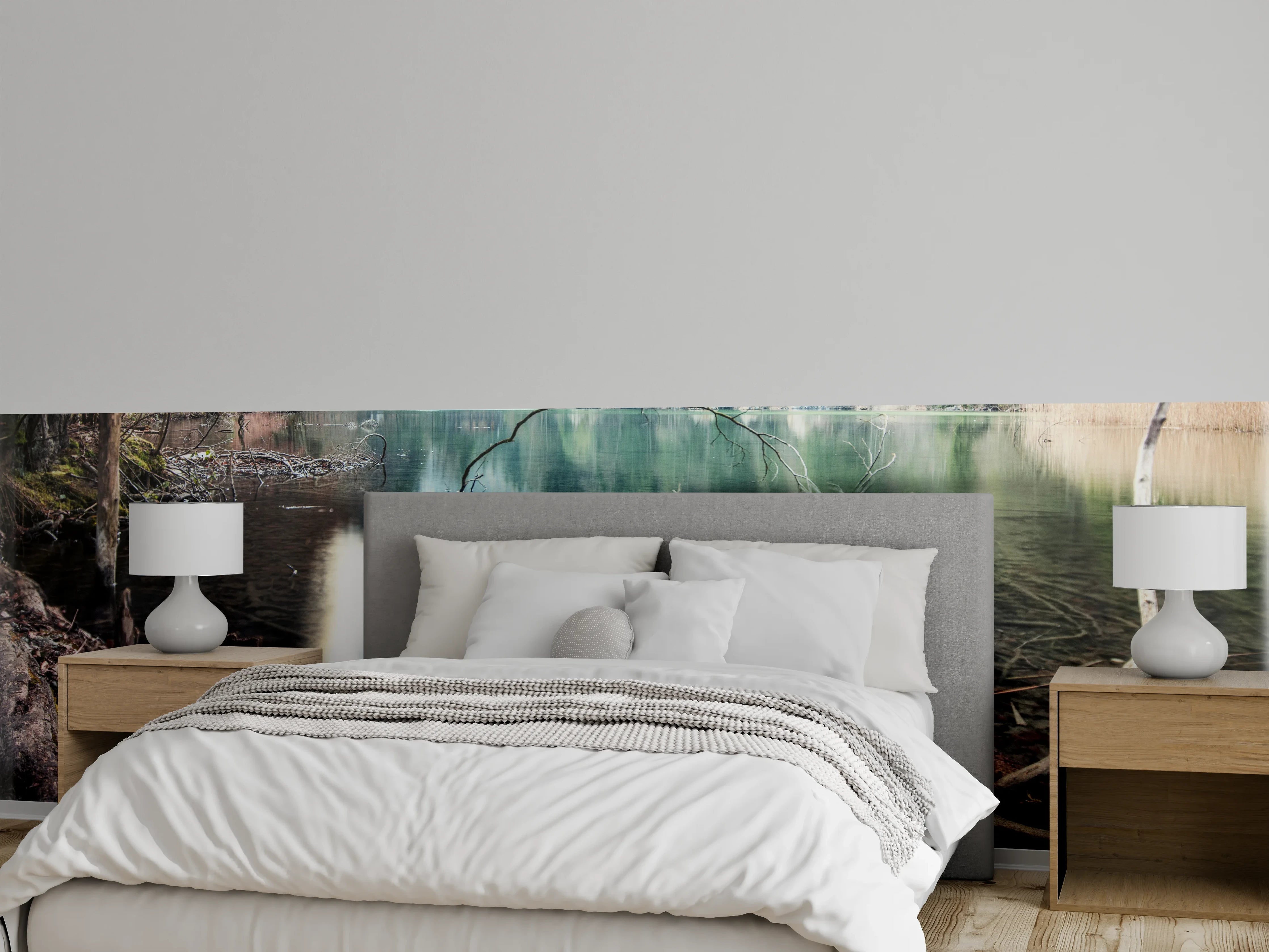 Wandverkleidung Schlafzimmer - Nebelschimmer über silbernen Tannen