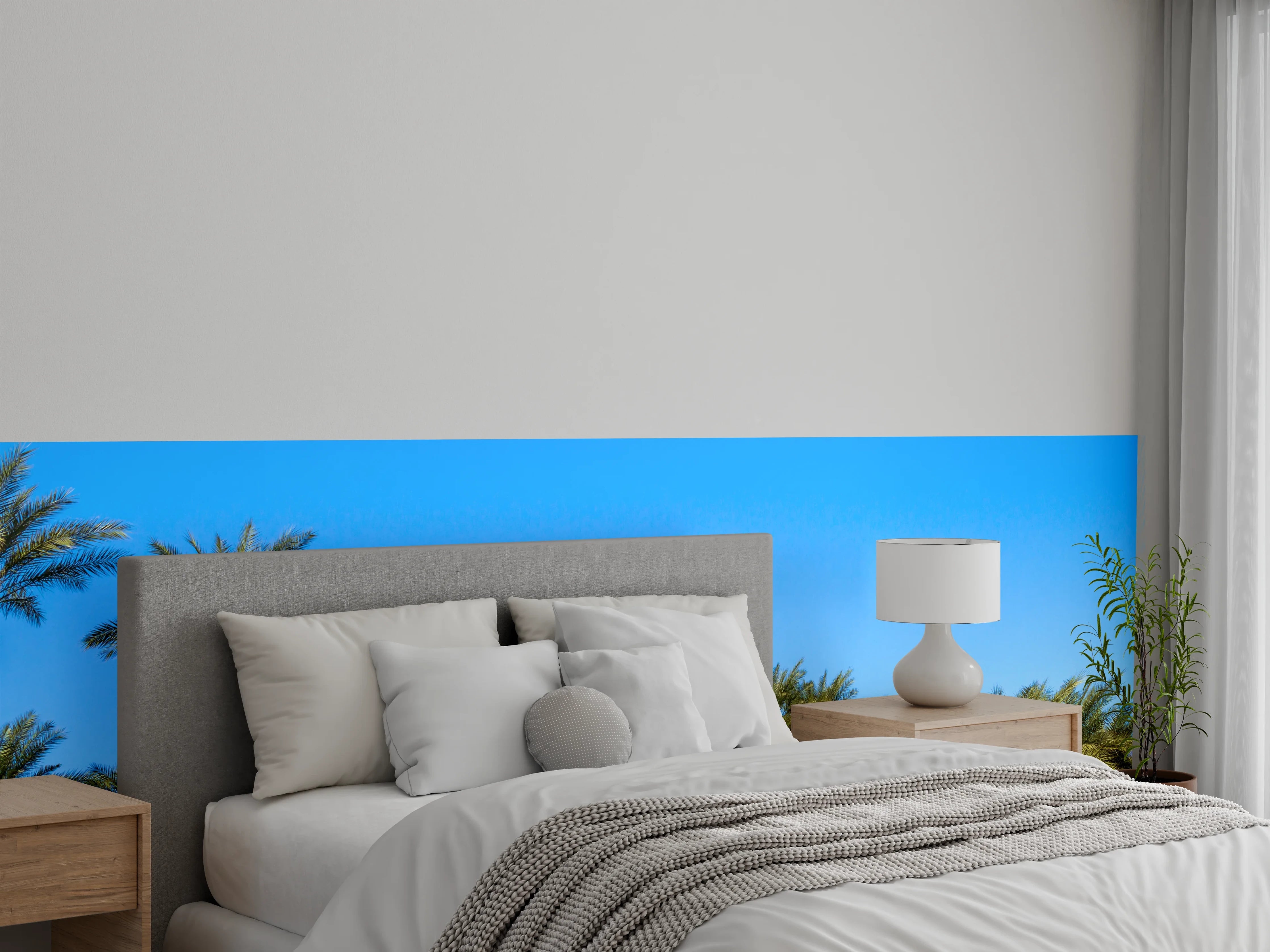 Wandverkleidung Schlafzimmer - Palmen vor Bergkulisse und blauem Himmel