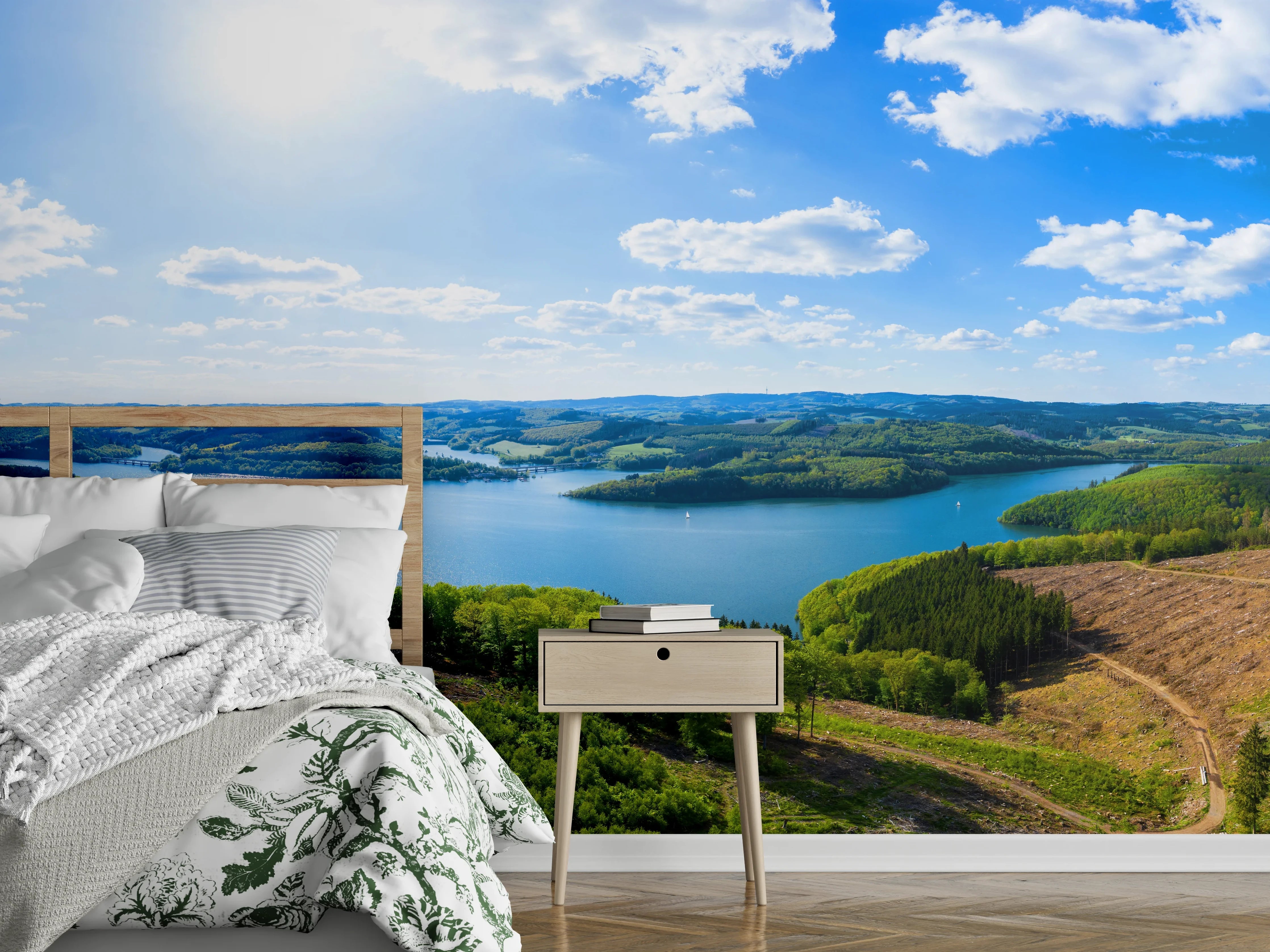 Wandverkleidung Schlafzimmer - Panoramaaussicht auf See und Wälder