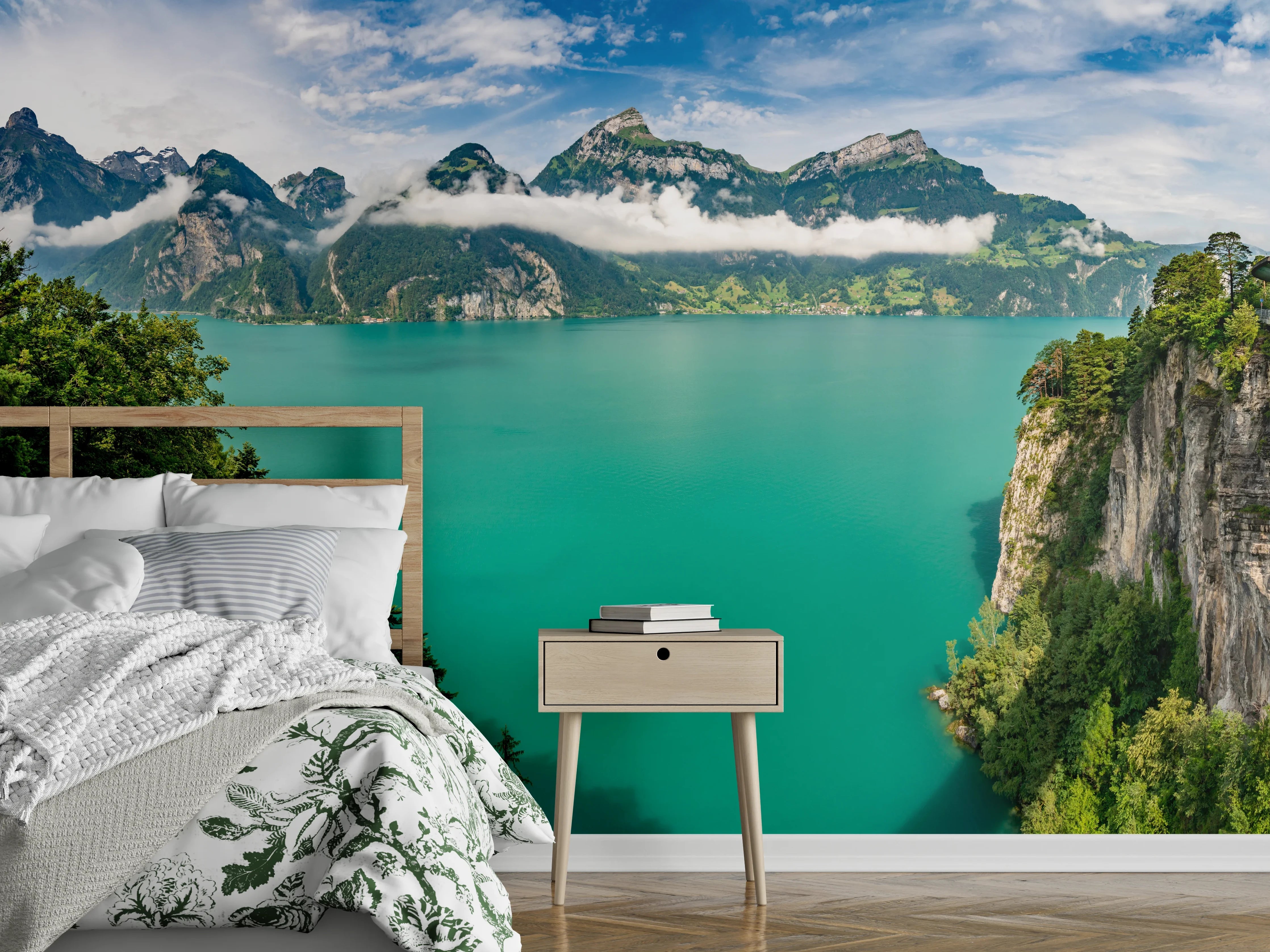 Wandverkleidung Schlafzimmer - Panoramablick: Türkiser See und Berge