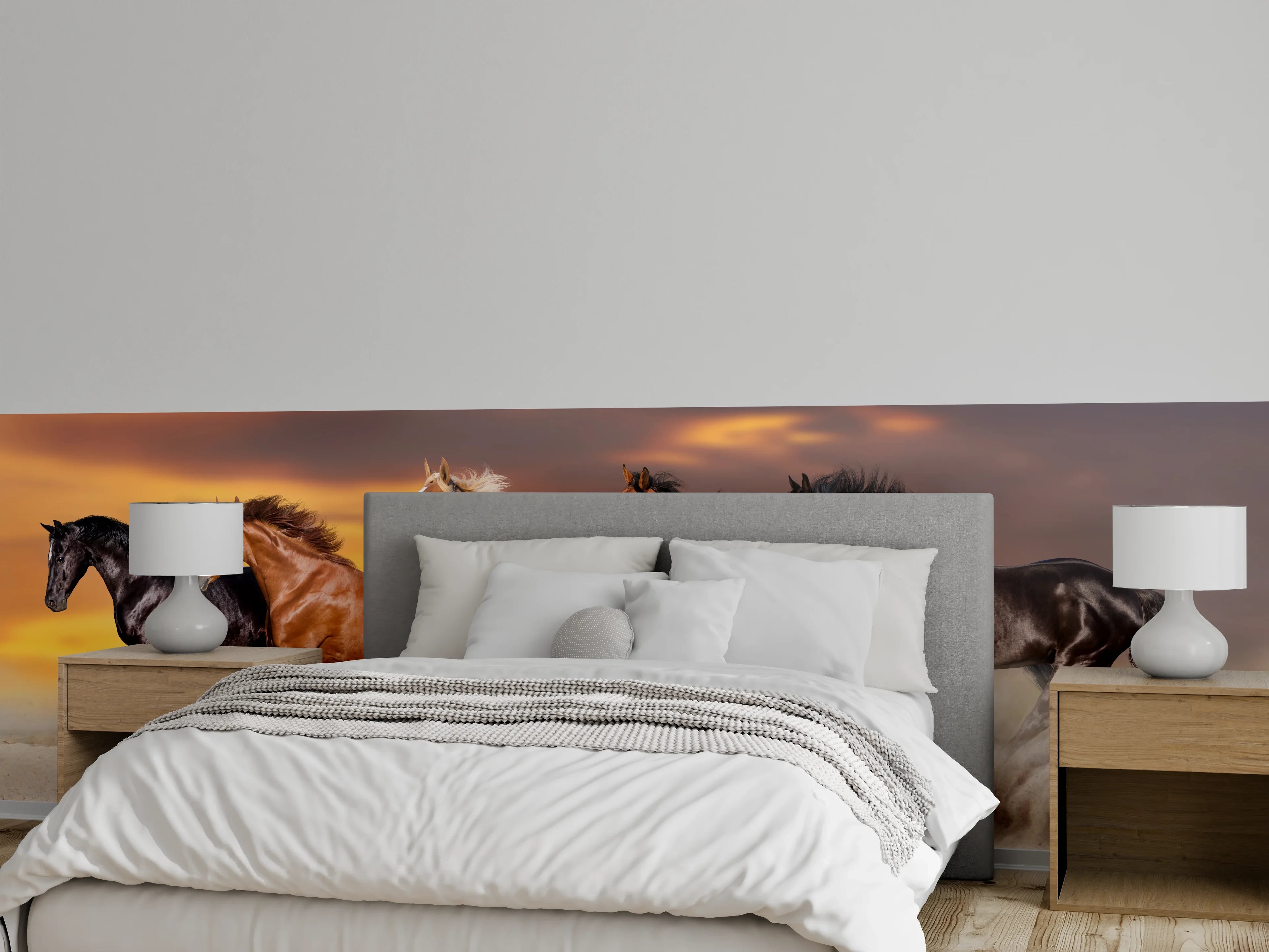 Wandverkleidung Schlafzimmer - Pferdeherde galoppiert im Wüstenstaub