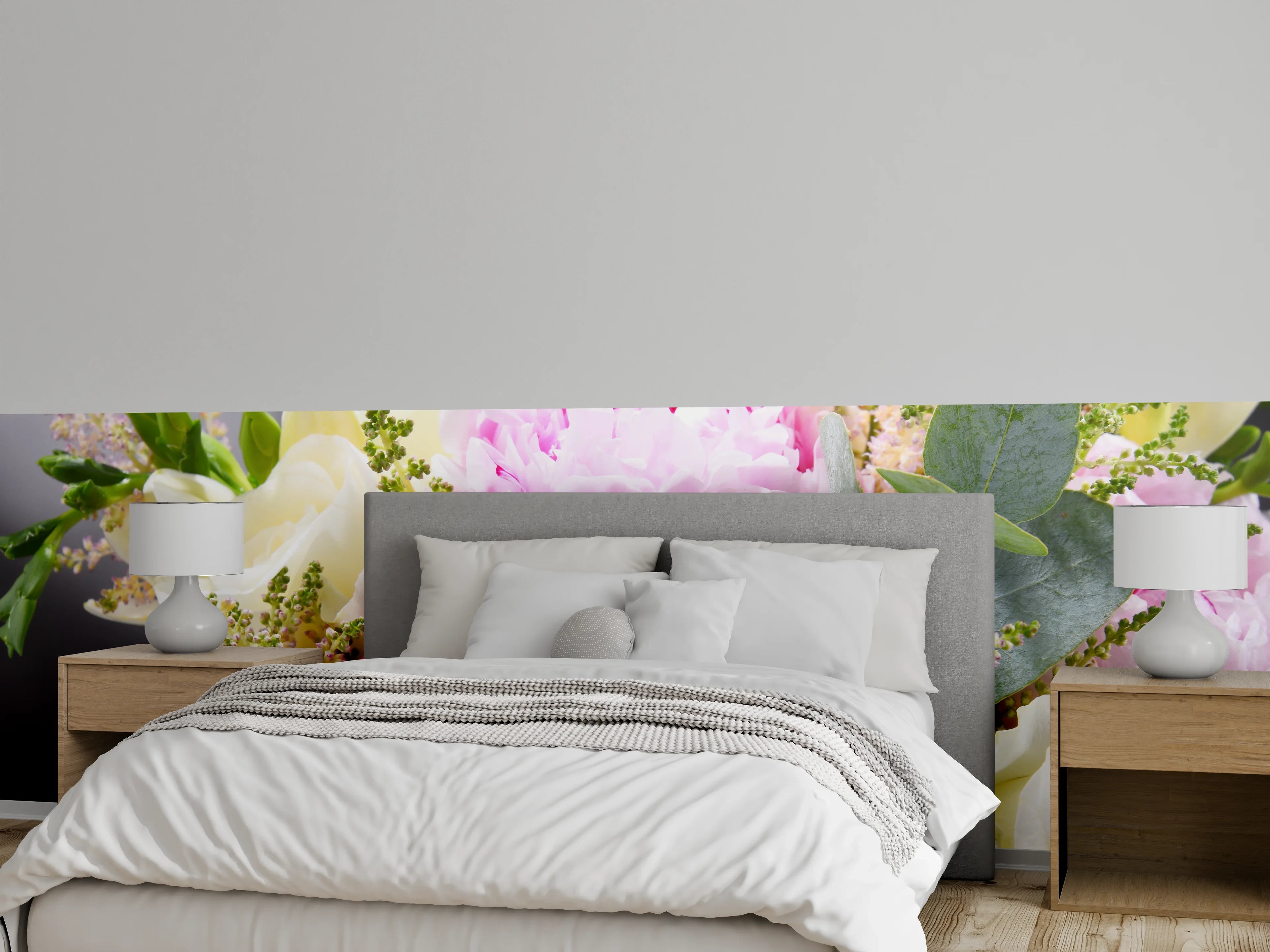 Wandverkleidung Schlafzimmer - Romantischer Blumenstrauß in Pastellfarben