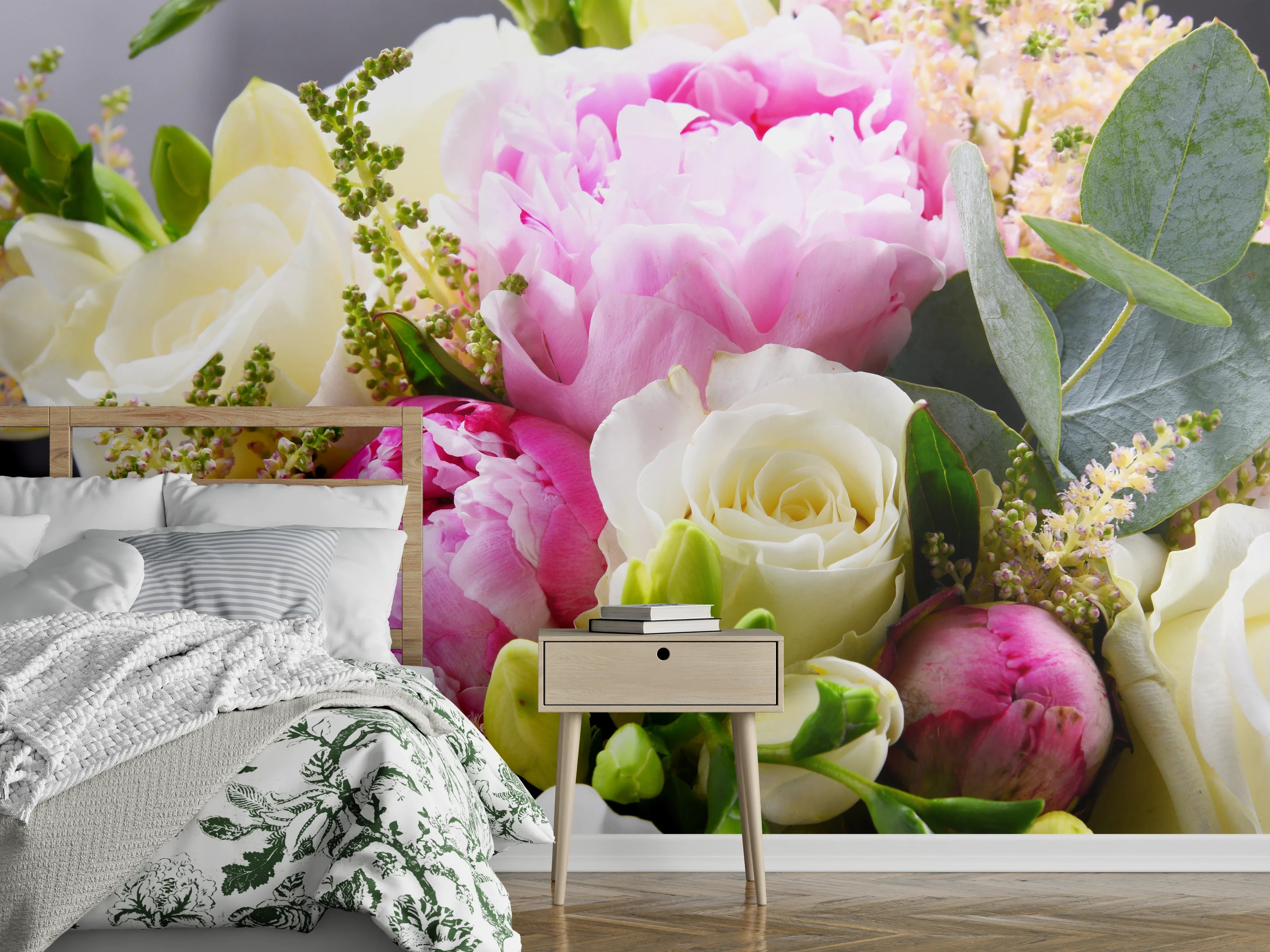 Wandverkleidung Schlafzimmer - Romantischer Blumenstrauß in Pastellfarben