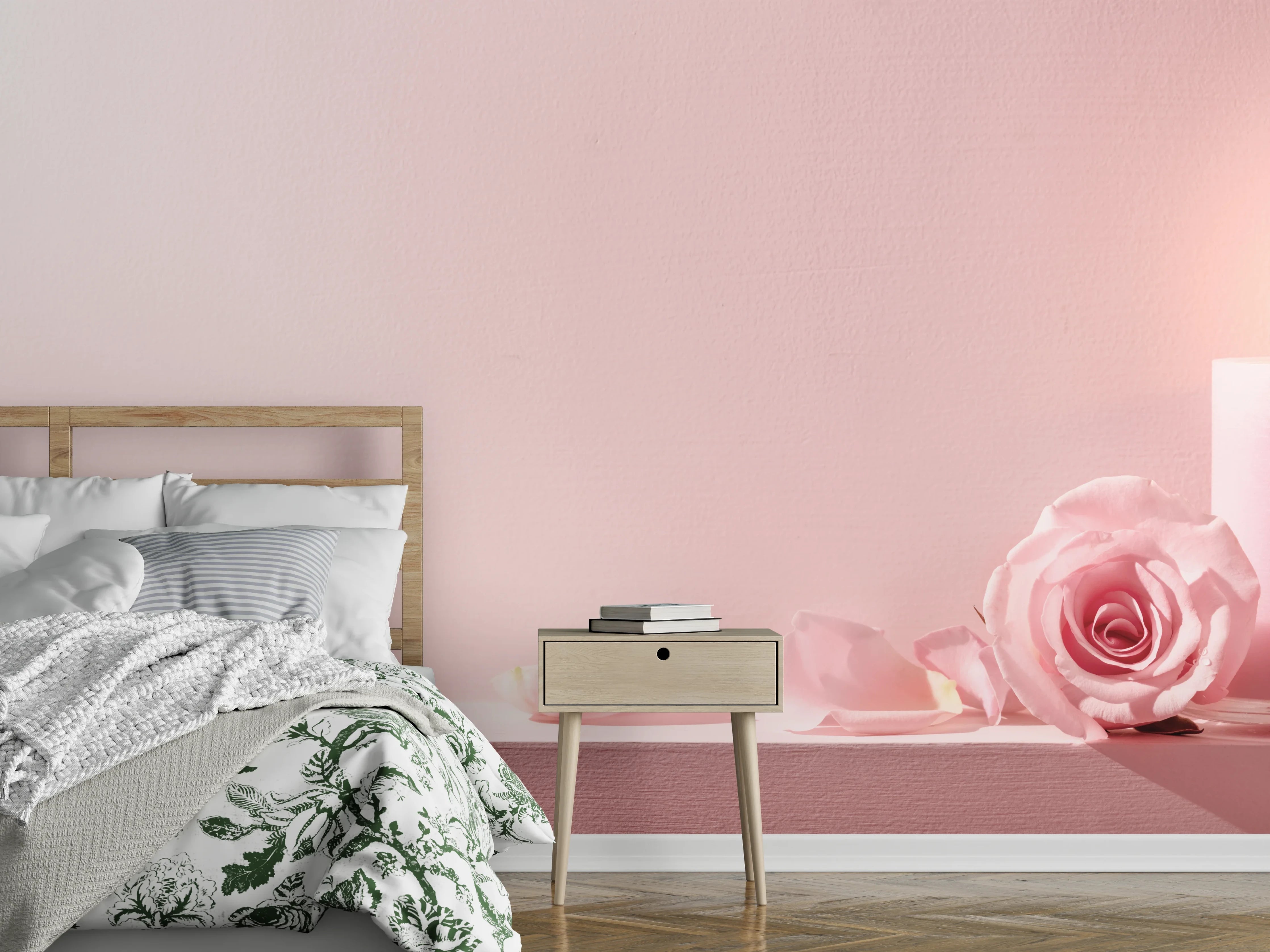 Wandverkleidung Schlafzimmer - Rosa Rosen und Kerze auf einem rosa Hintergrund