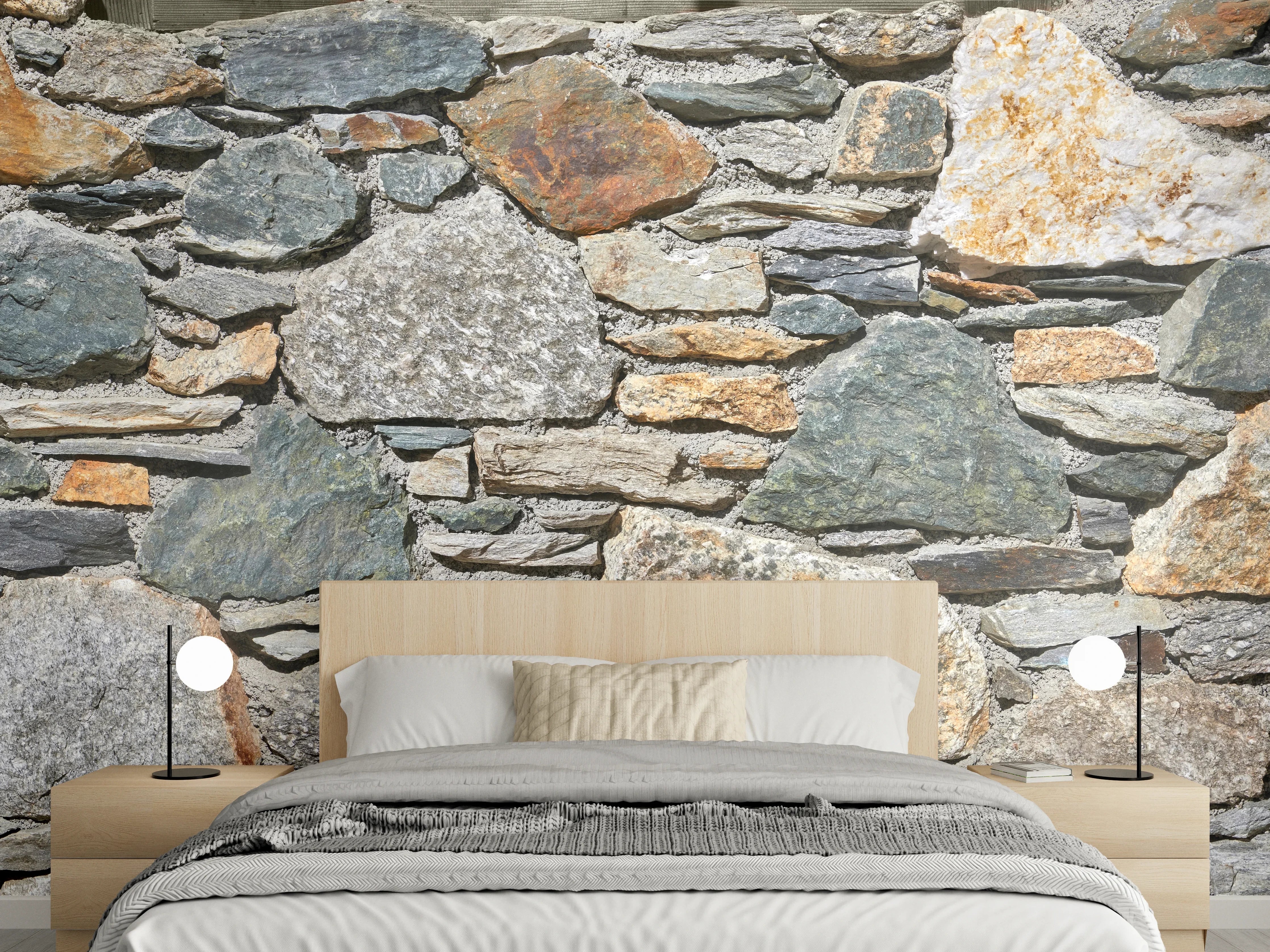 Wandverkleidung Schlafzimmer - Rustikale Steinwand in Erdtönen
