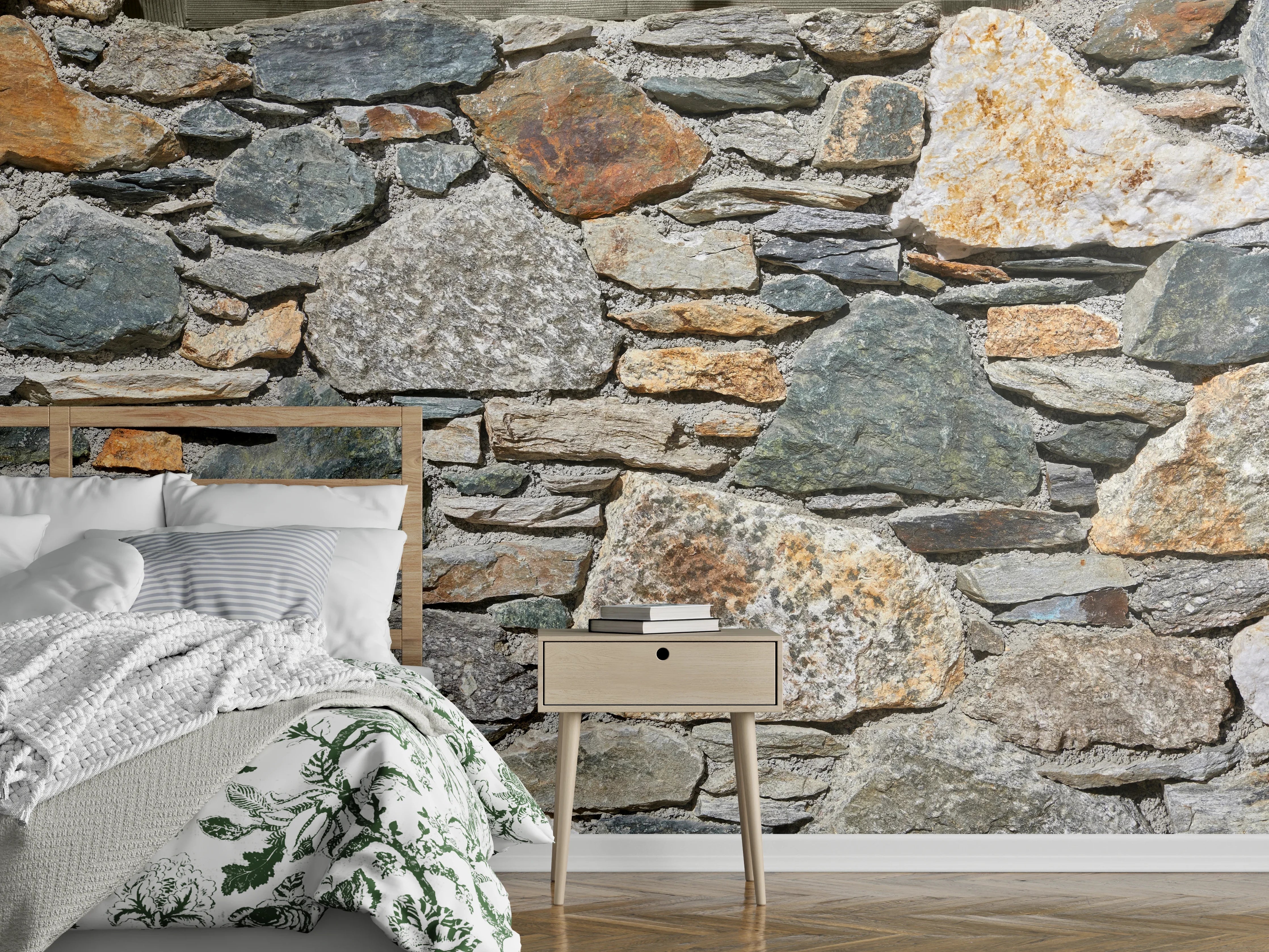 Wandverkleidung Schlafzimmer - Rustikale Steinwand in Erdtönen