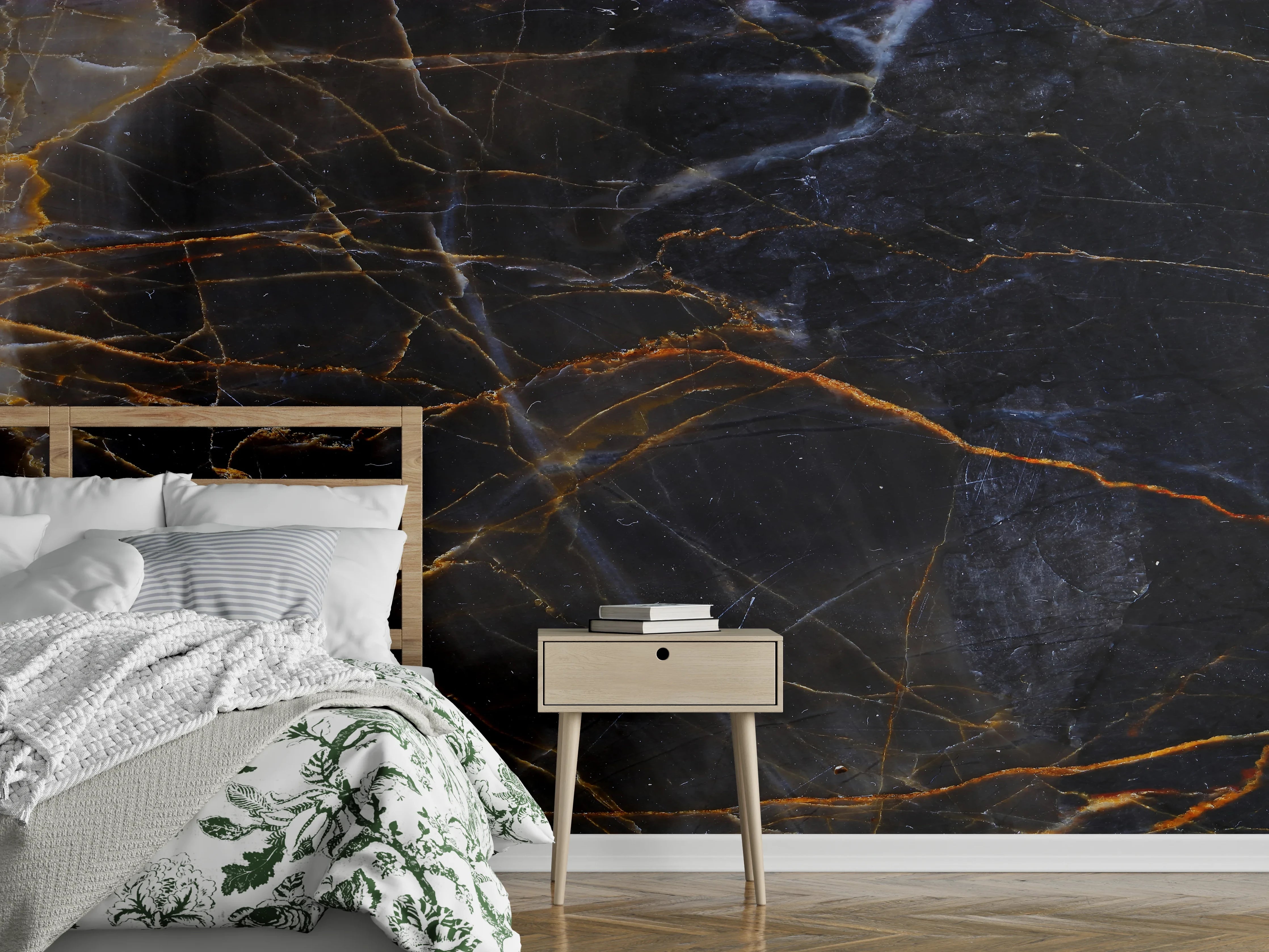 Wandverkleidung Schlafzimmer - Schwarz und braune Marmor Textur aus Russland
