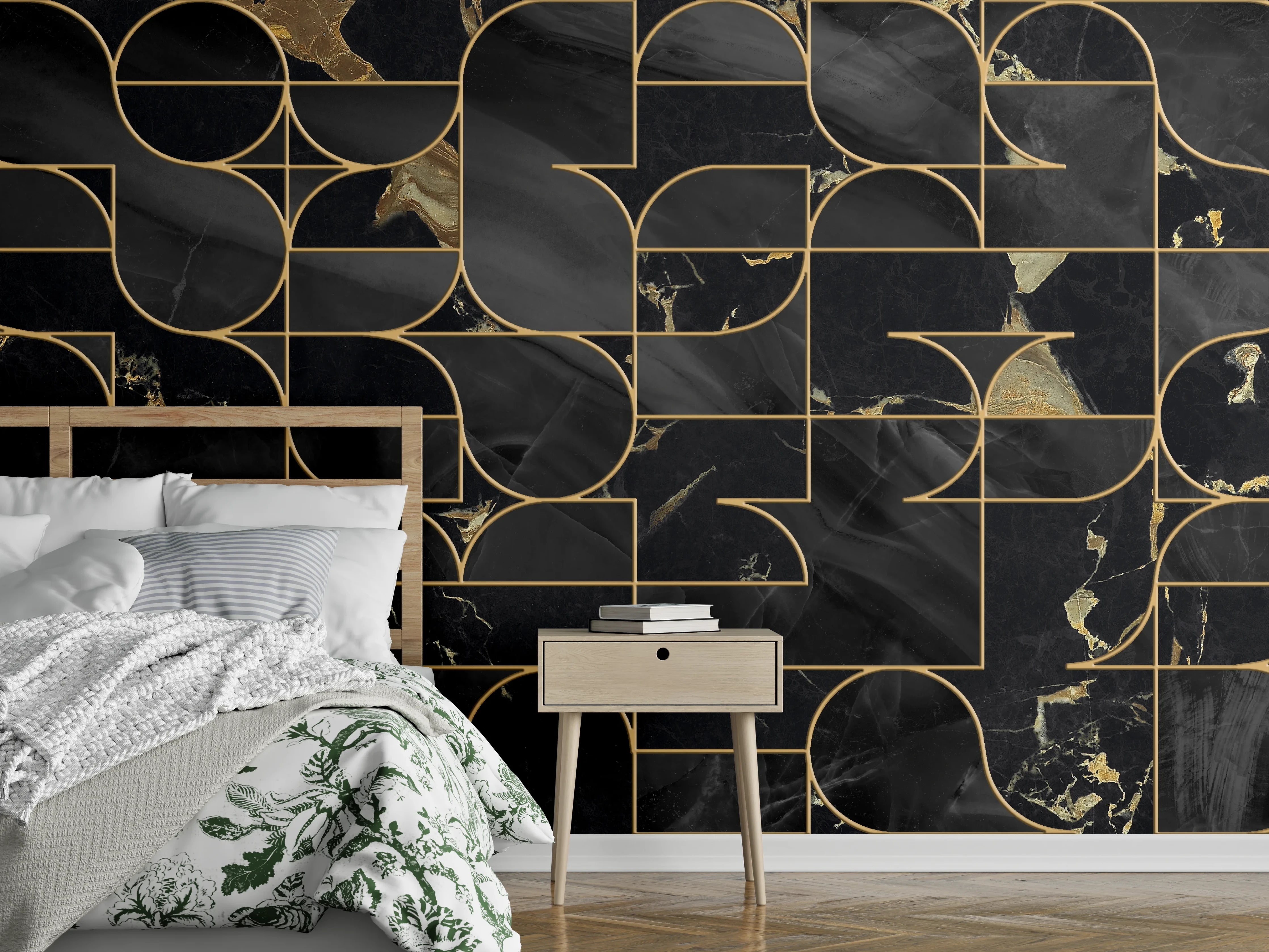 Wandverkleidung Schlafzimmer - Schwarze Marmor-Optik mit Goldlinien