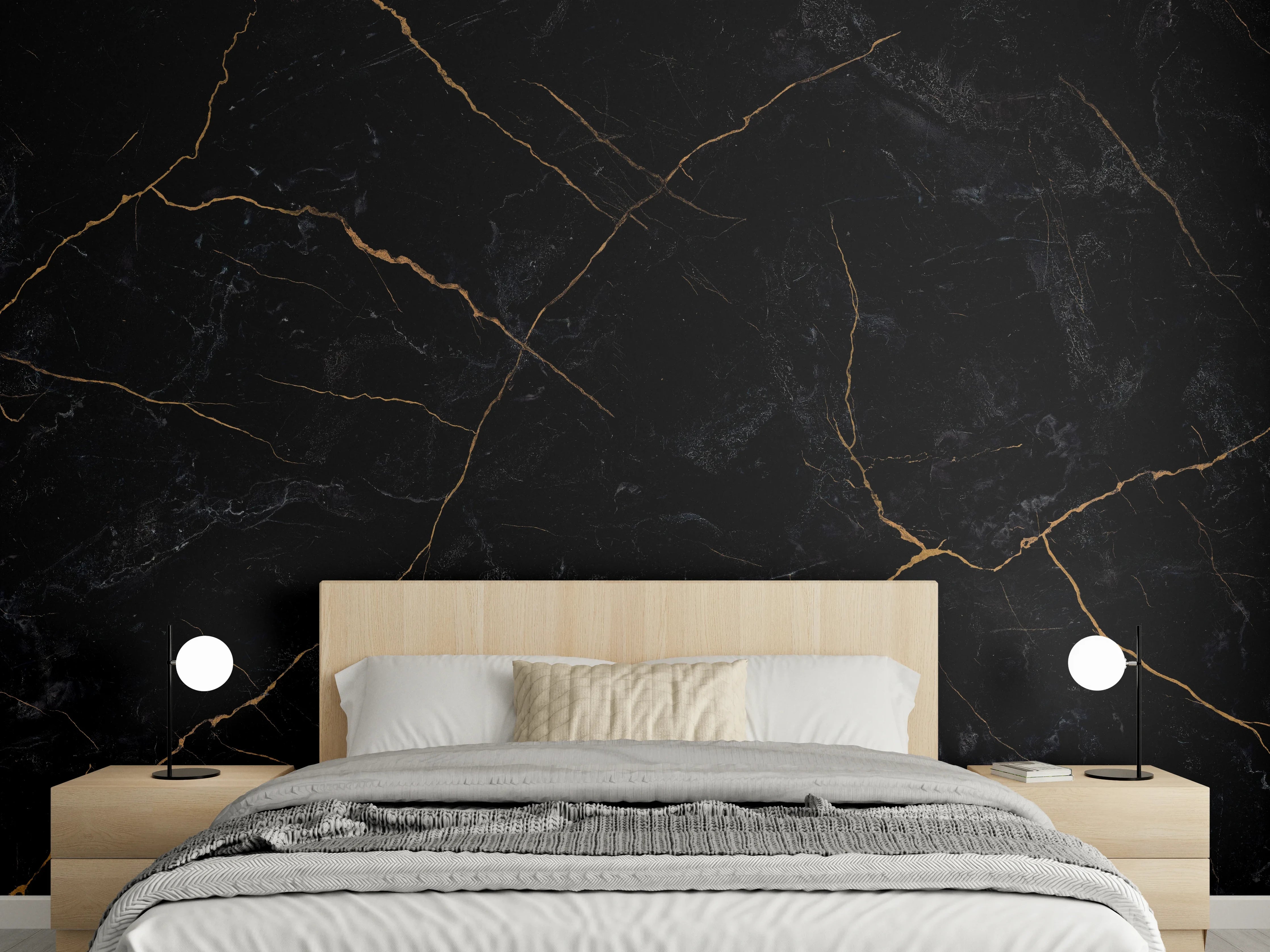 Wandverkleidung Schlafzimmer - Schwarzer Marmor mit dünnen goldenen Adern