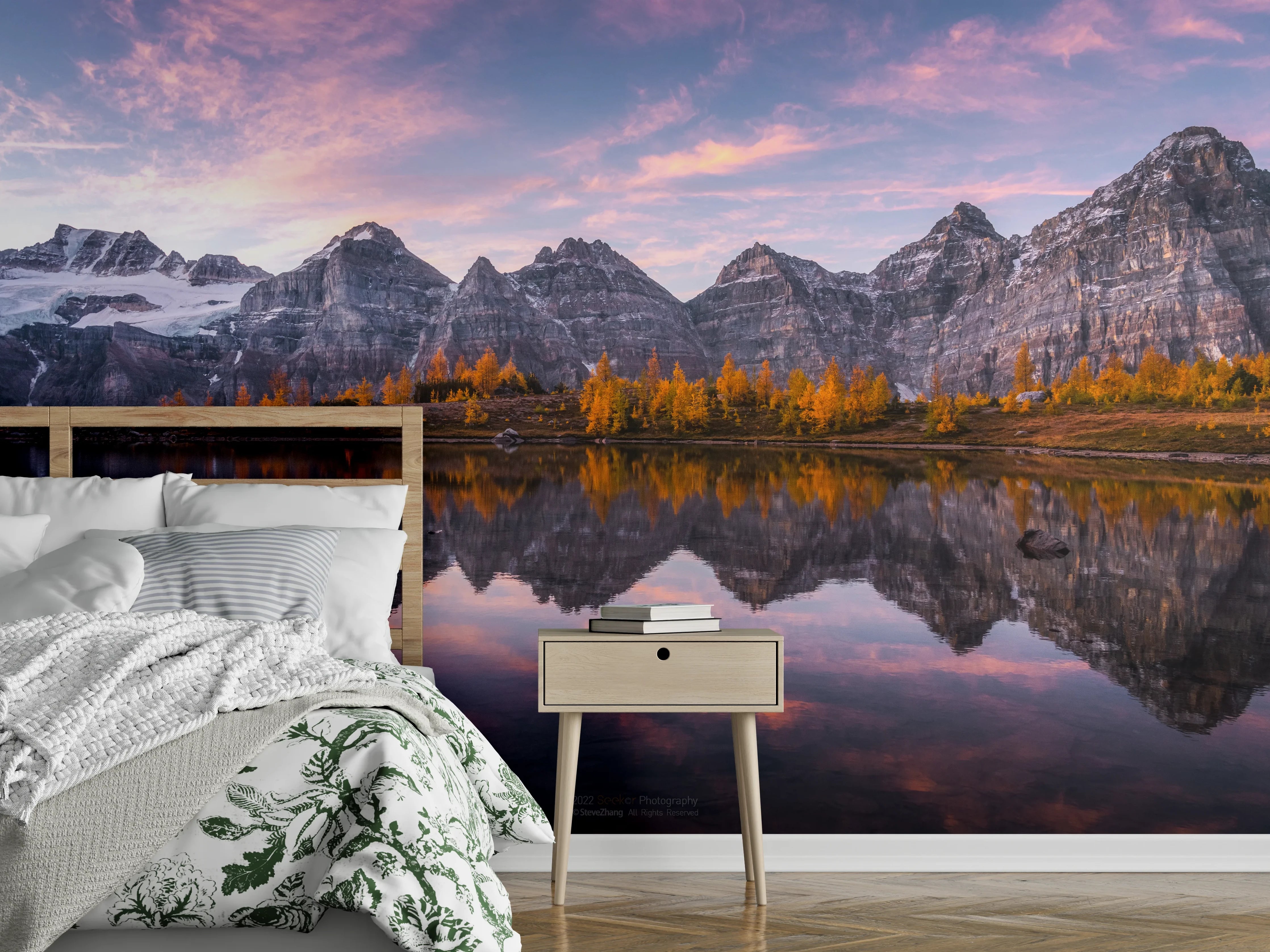 Wandverkleidung Schlafzimmer - Silbergraue Abendruhe am Alpengewässer