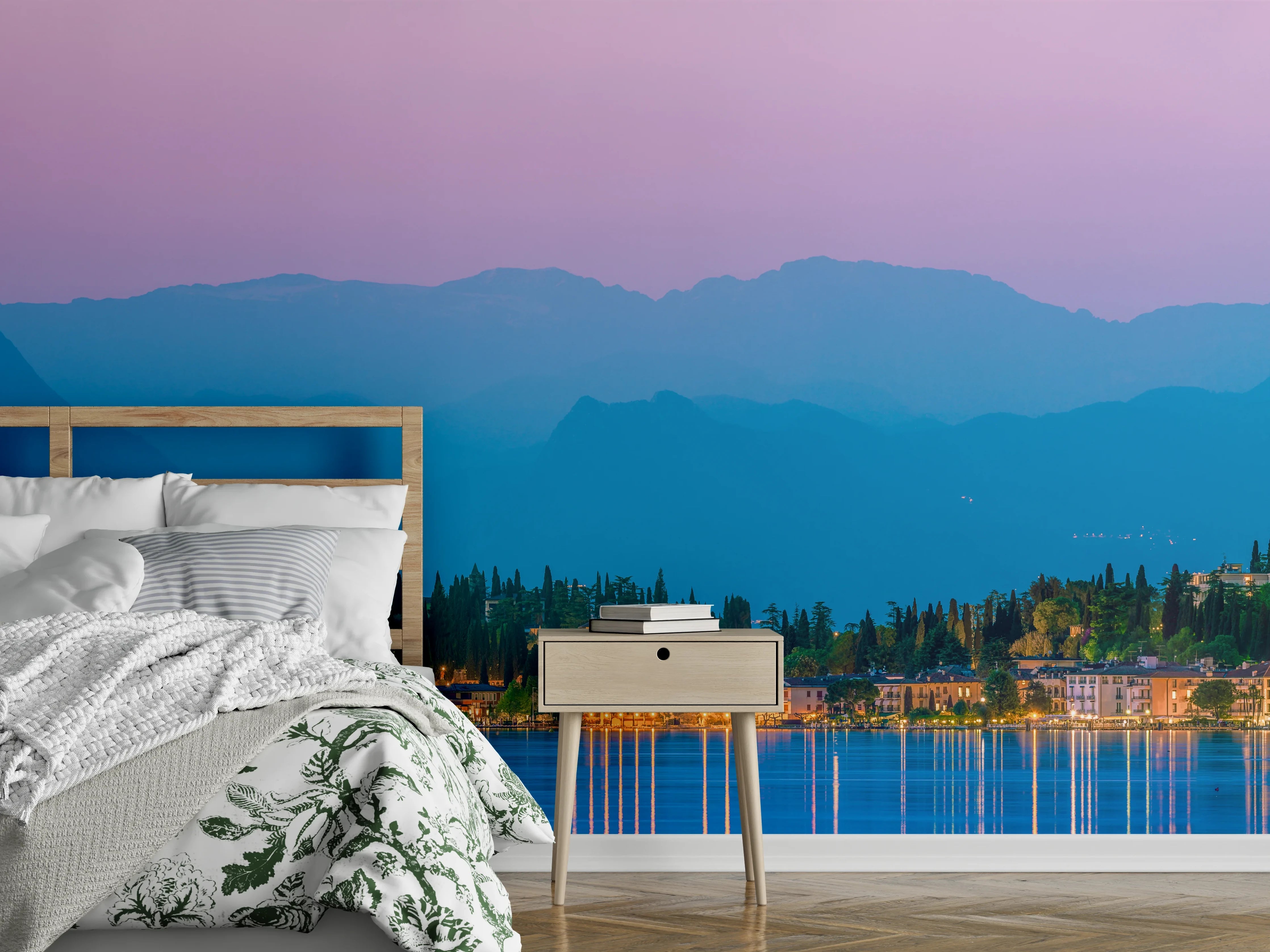 Wandverkleidung Schlafzimmer - Silbergraue Dämmerung über Gardasee