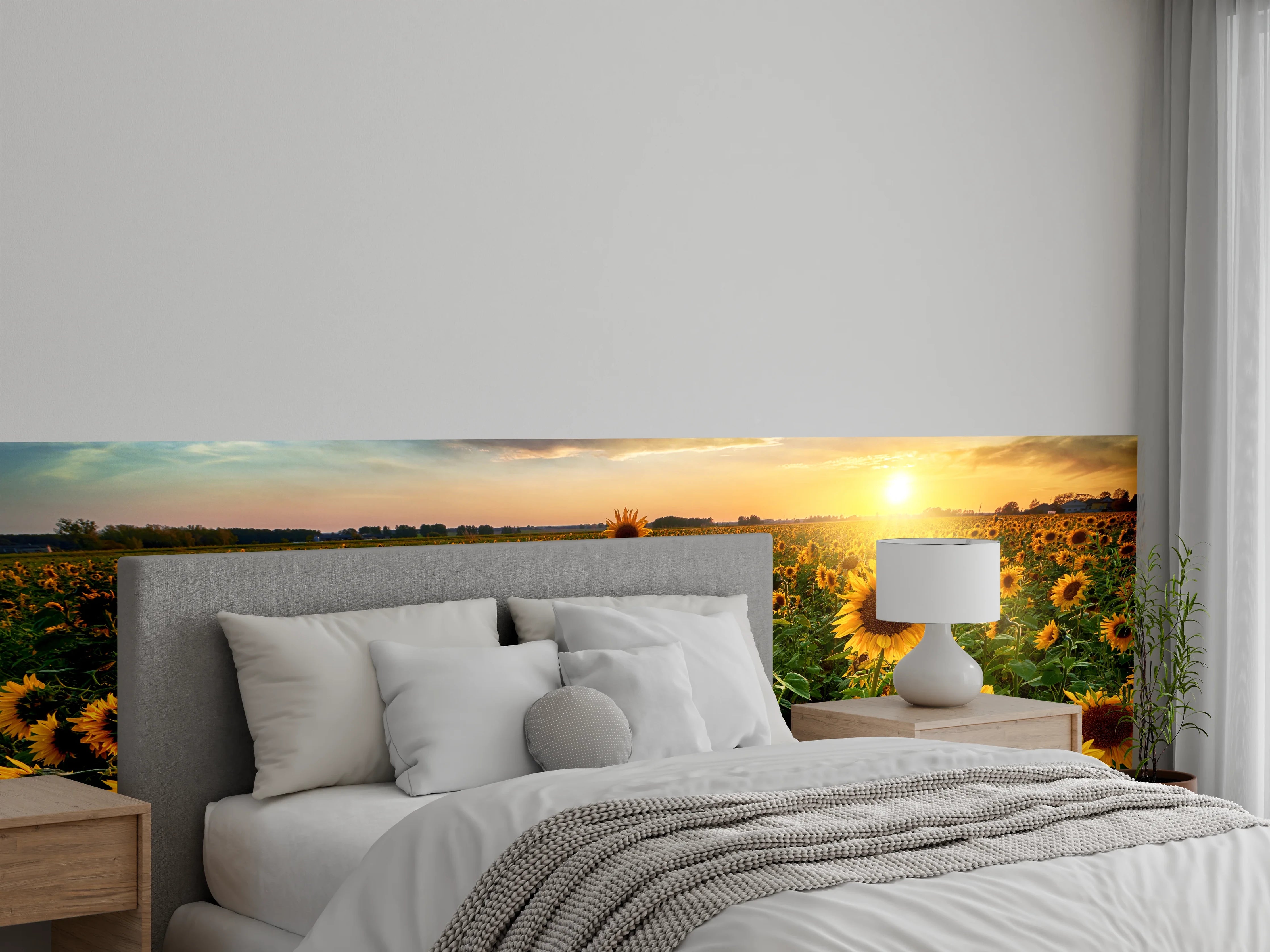 Wandverkleidung Schlafzimmer - Sonnenblumenfeld bei Sonnenuntergang Fotomotiv