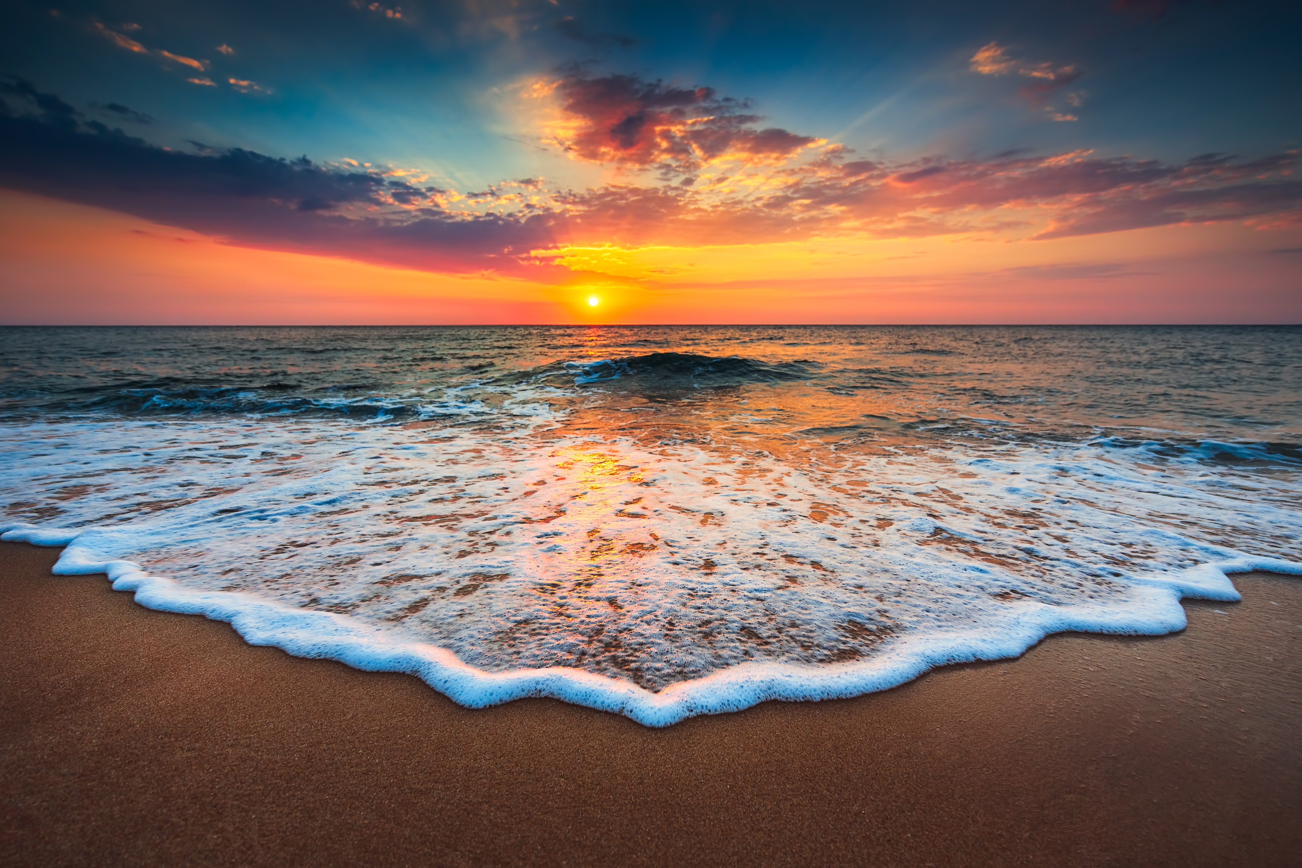 Wandverkleidung Schlafzimmer-Sonnenuntergang am Strand – Wandbild
