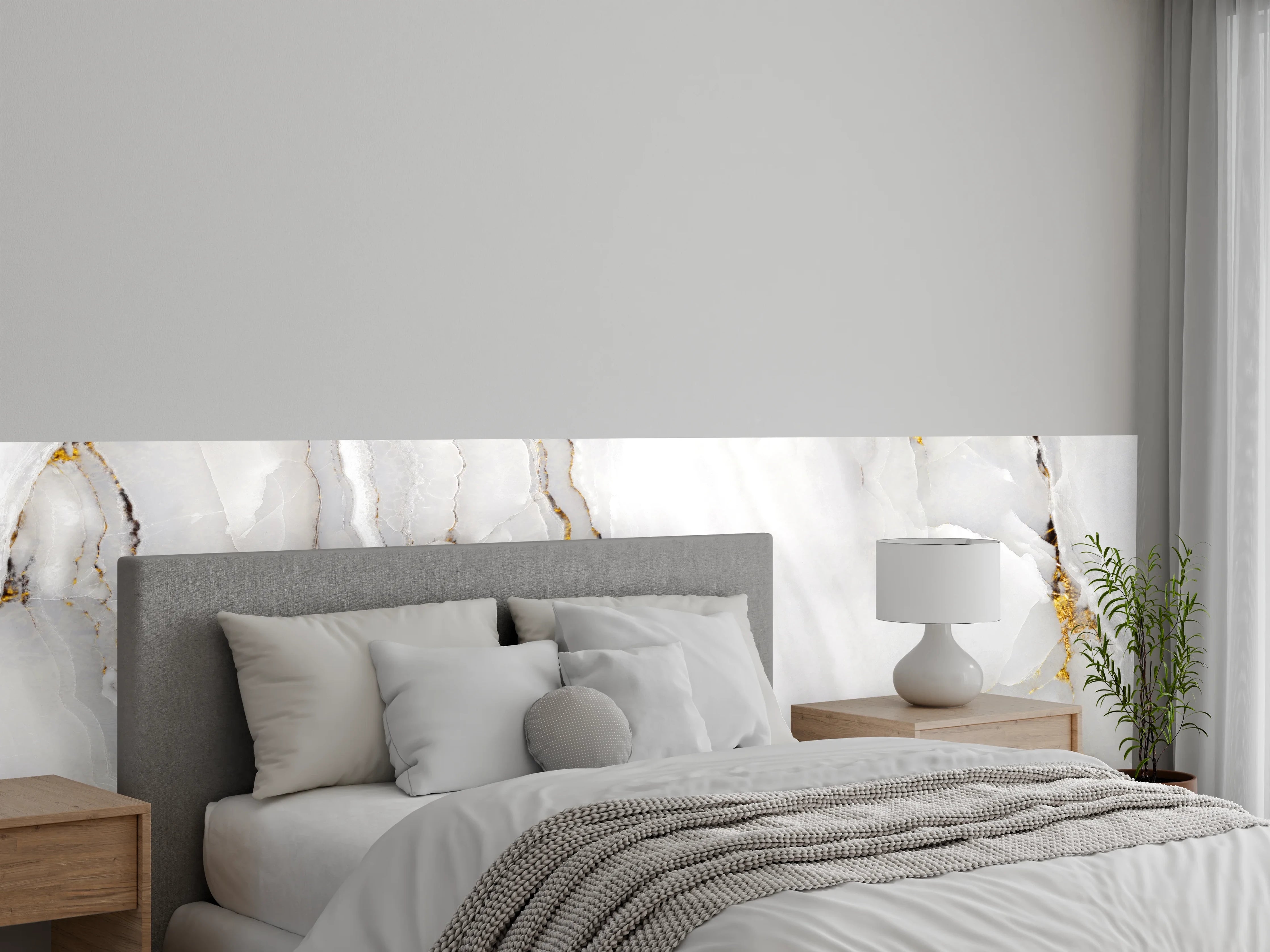 Wandverkleidung Schlafzimmer - Statuario Marmor mit goldenen Akzenten