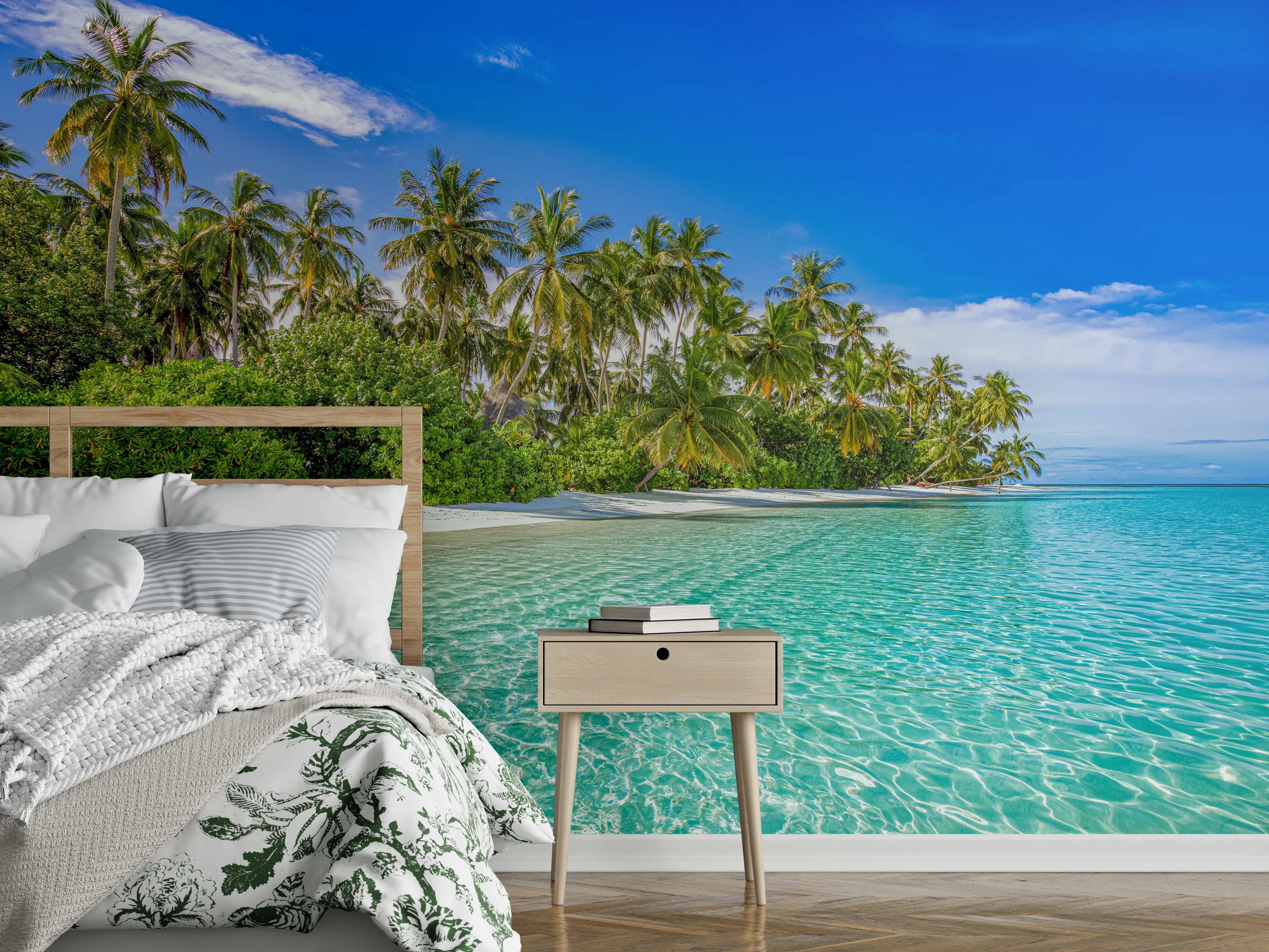 Wandverkleidung Schlafzimmer - Traumstrand mit Palmen und türkisblauem Wasser