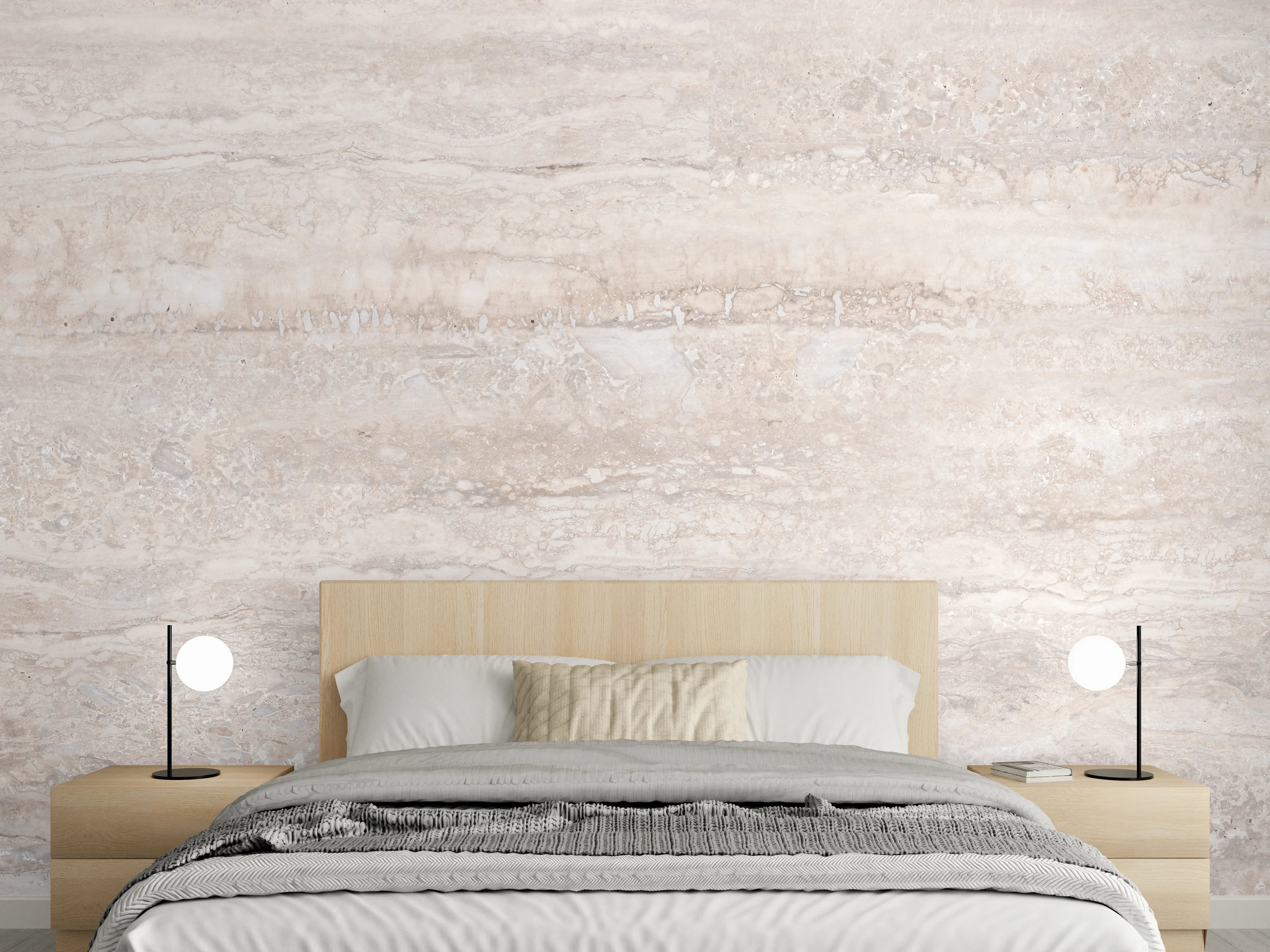 Wandverkleidung Schlafzimmer - Travertinmarmor in hellen Brauntönen