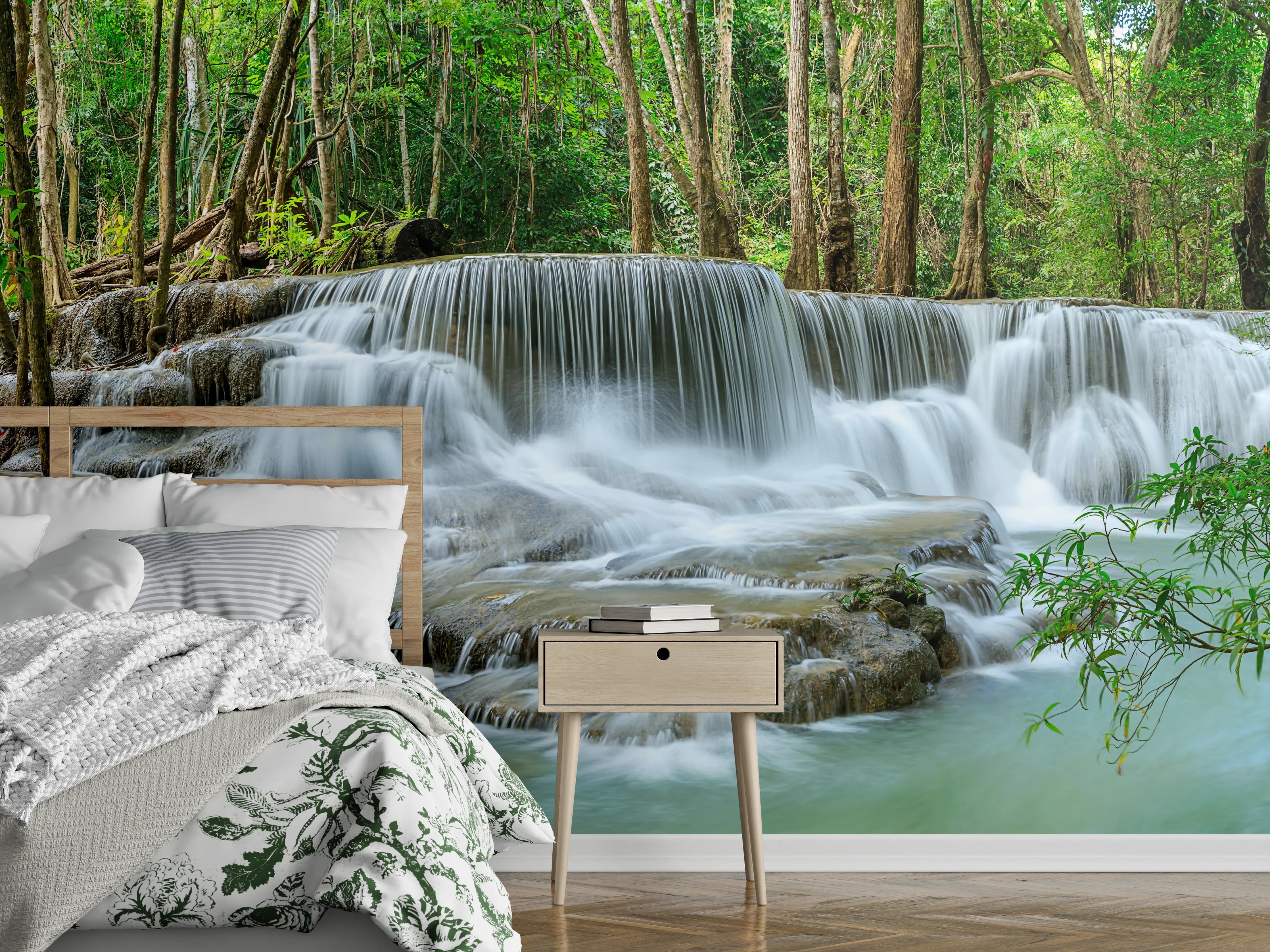 Wandverkleidung Schlafzimmer - Türkisgrüner Wasserfall im Wald