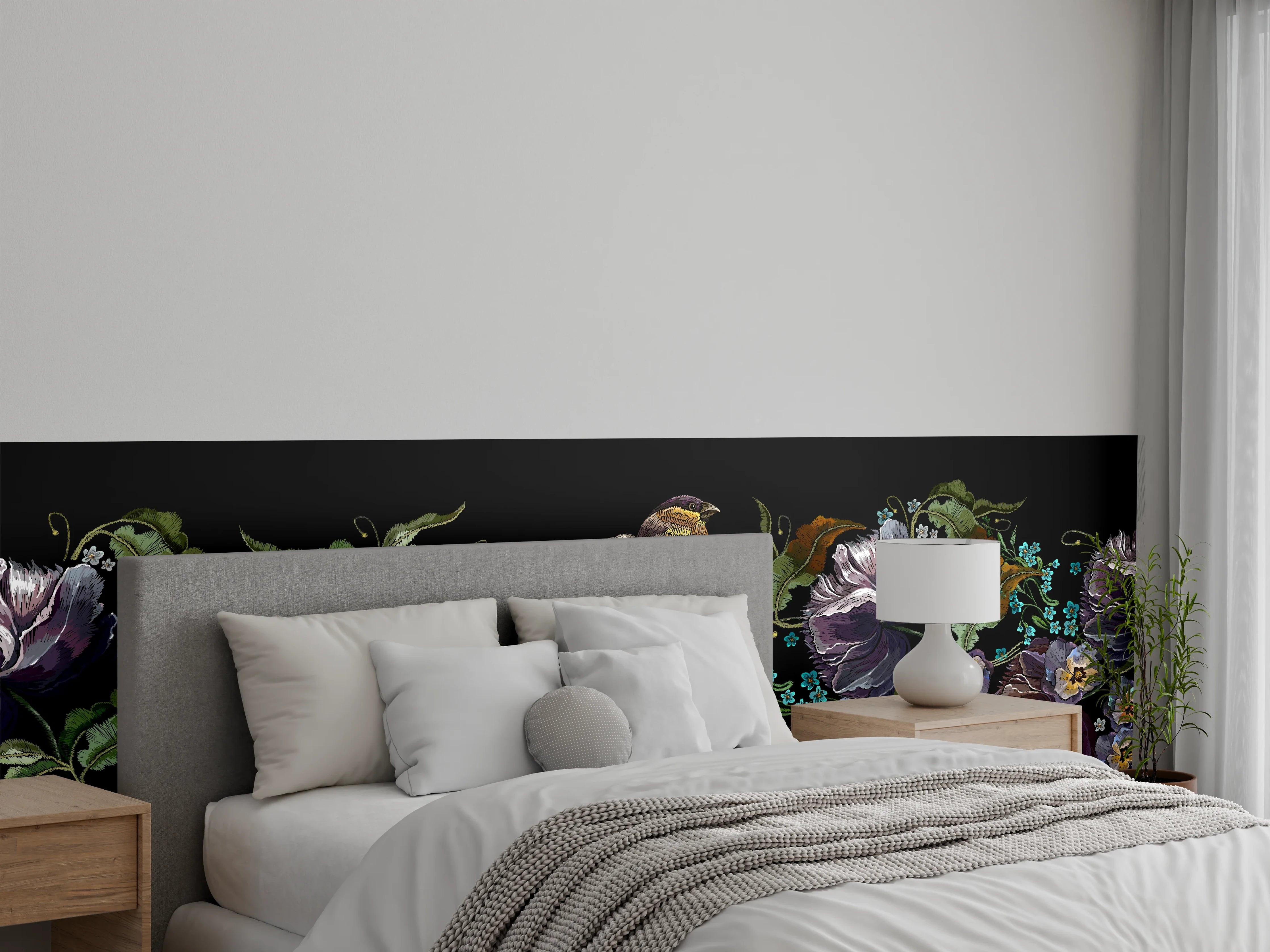 Wandverkleidung Schlafzimmer - Violette Blumen Vogelmuster Stickerei