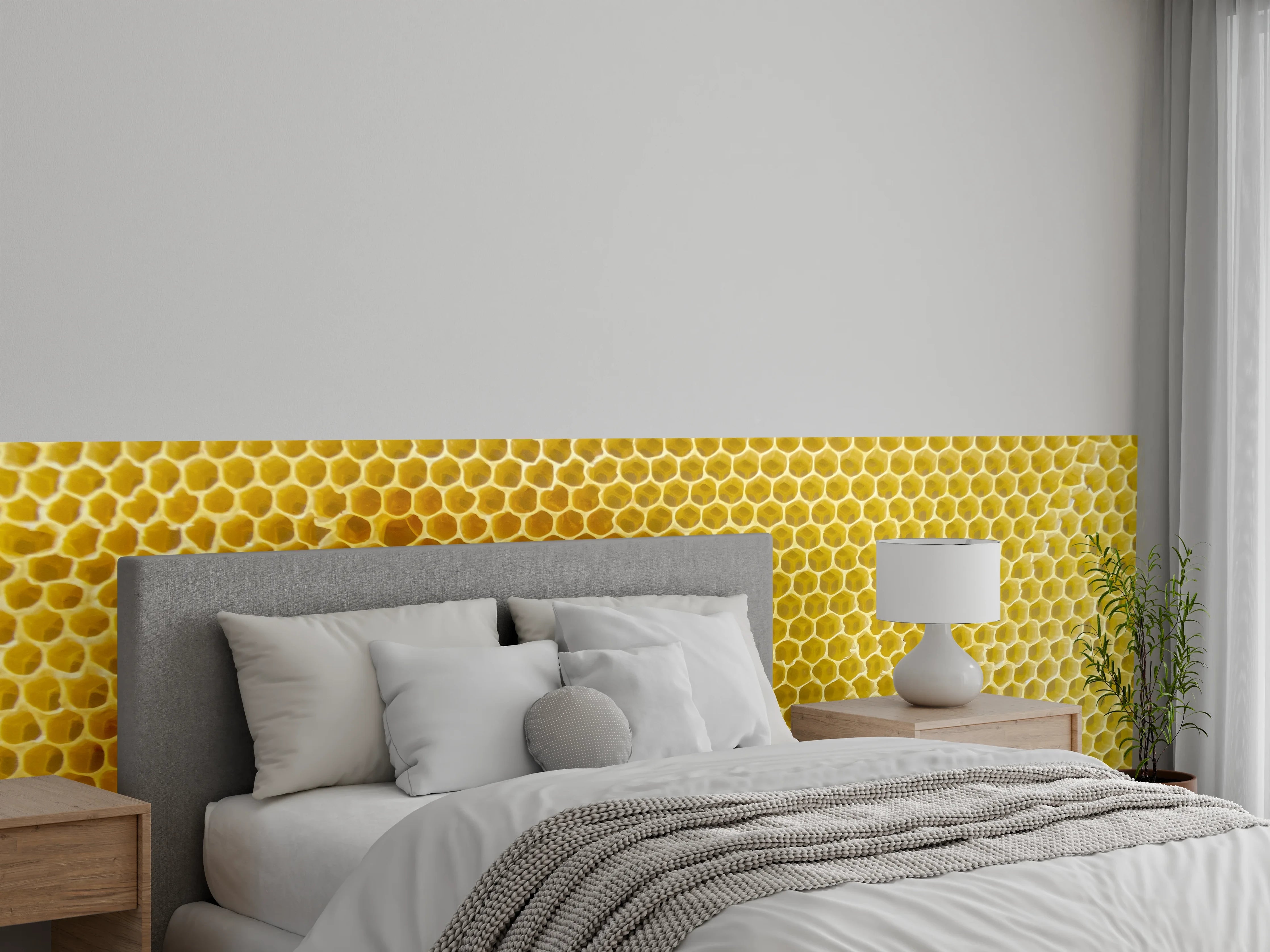 Wandverkleidung Schlafzimmer - Wabenstruktur mit Biene – Natur pur