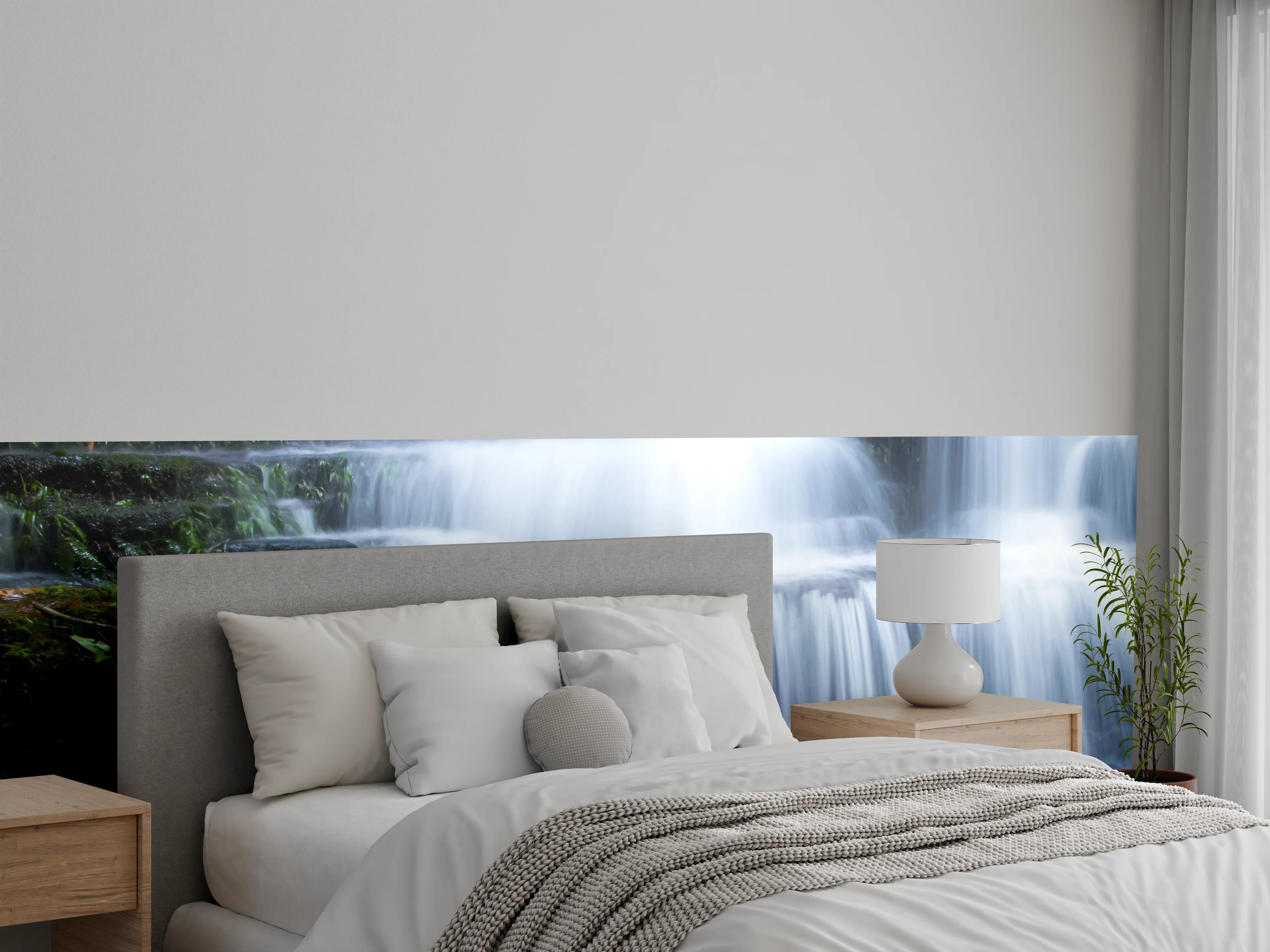 Wandverkleidung Schlafzimmer - Wasserfall im Wald mit Felsen