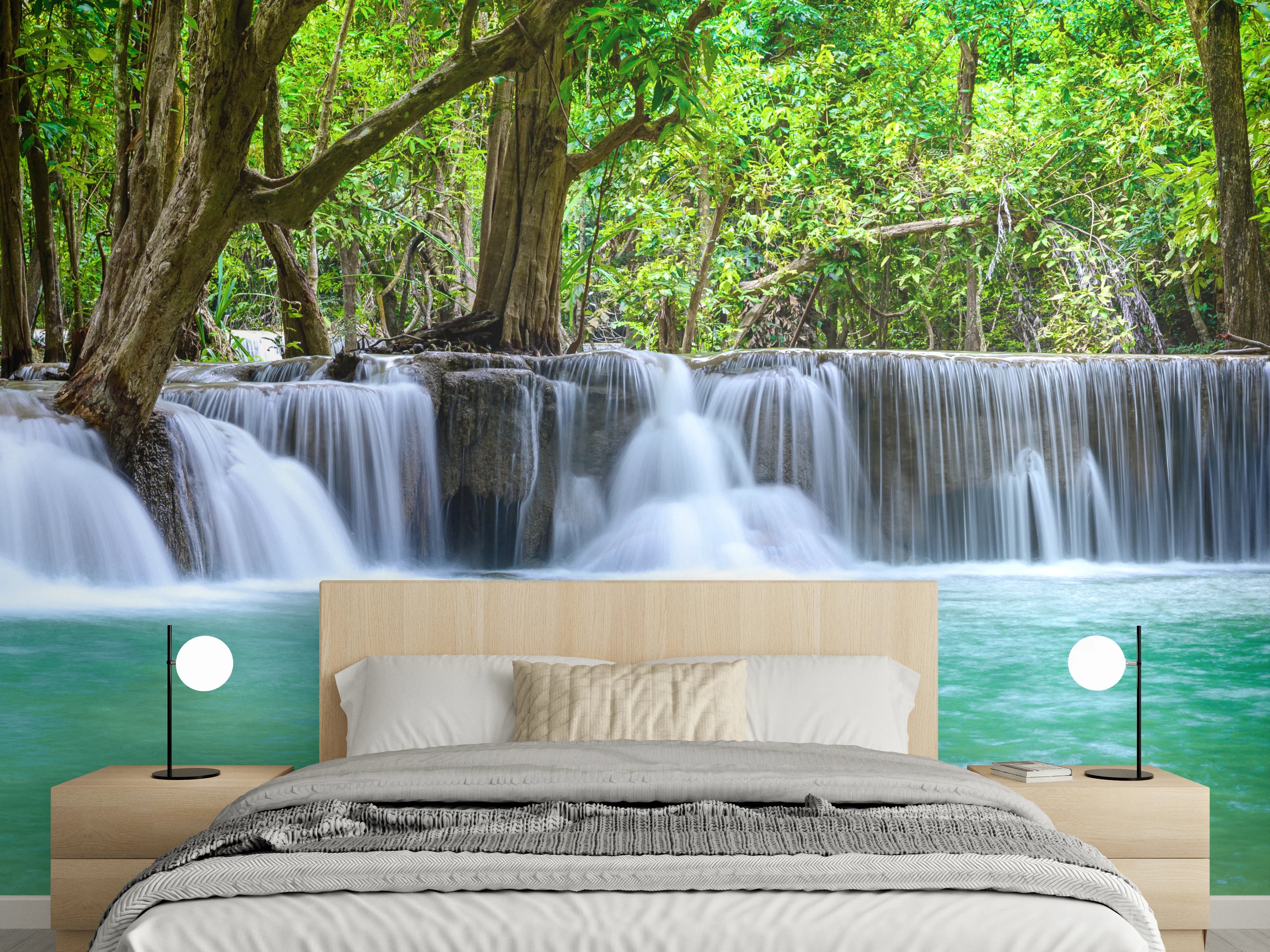 Wandverkleidung Schlafzimmer - Wasserfall tief im tropischen Wald