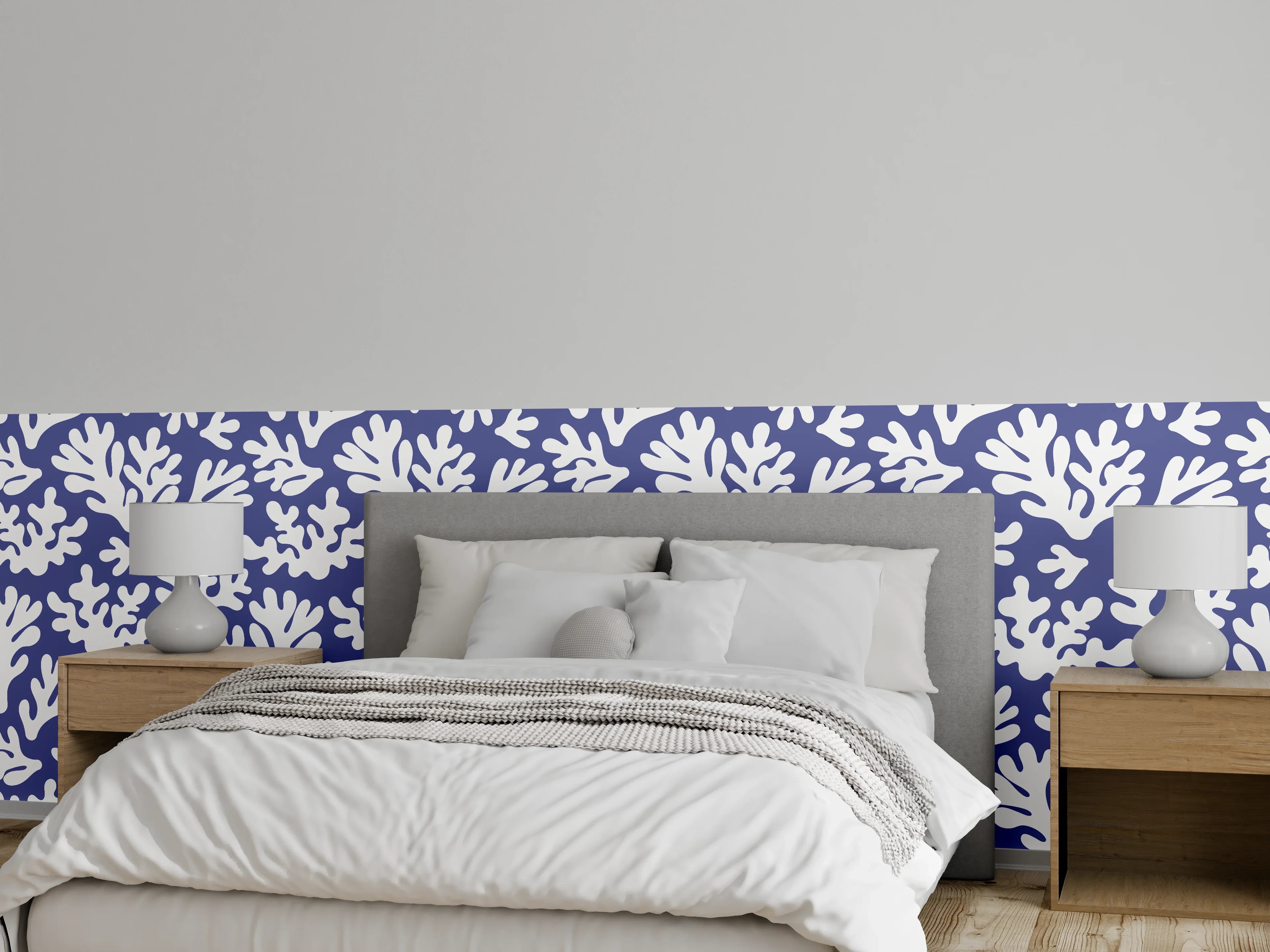 Wandverkleidung Schlafzimmer - Weiße Korallen auf Blau