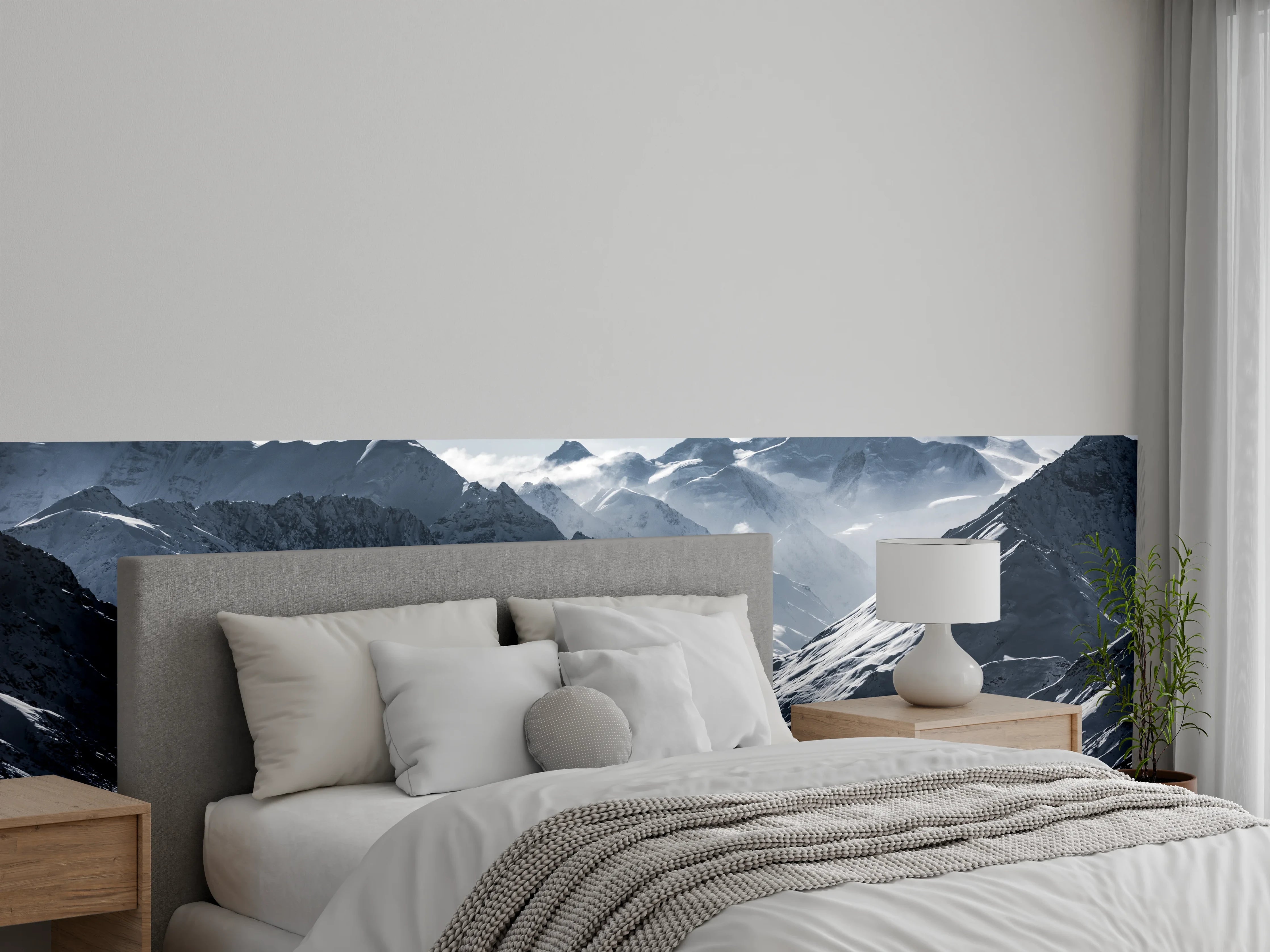 Wandverkleidung Schlafzimmer - Winterliche Berge – Schwarz Weiß Fotokunst