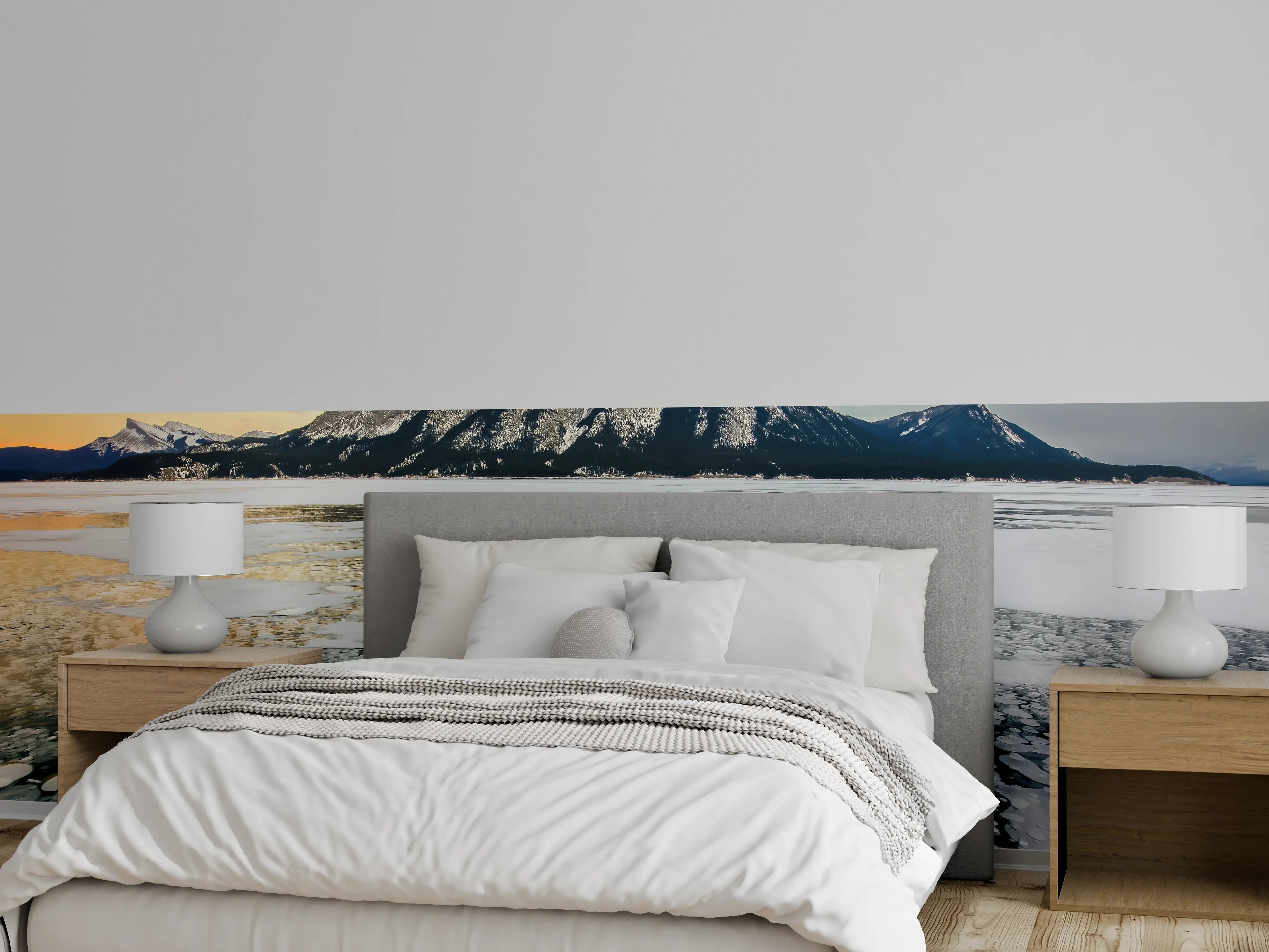 Wandverkleidung Schlafzimmer - Winterlicher See mit Eisblasen