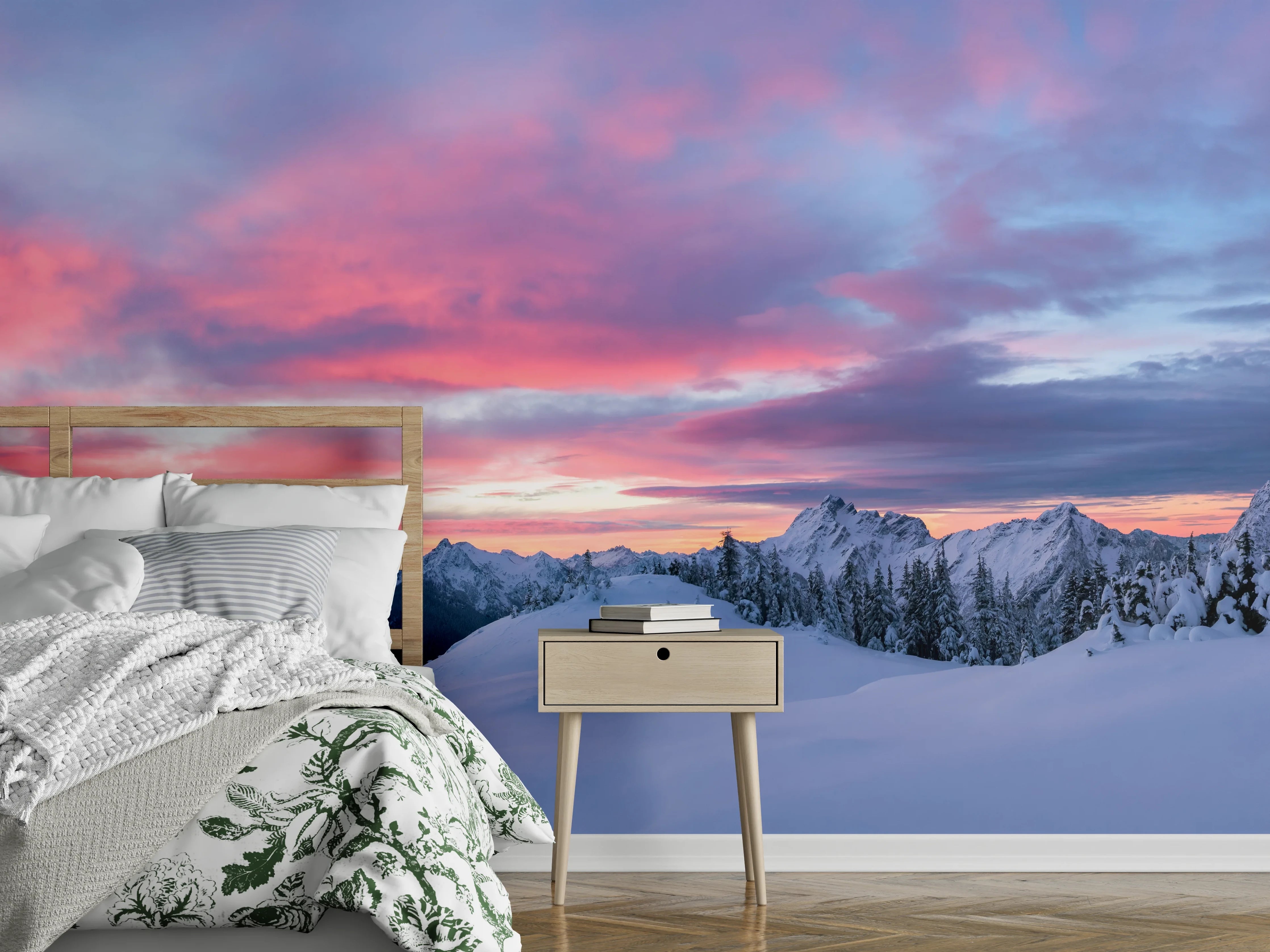 Wandverkleidung Schlafzimmer - Wintersonne über verschneiten Bergen