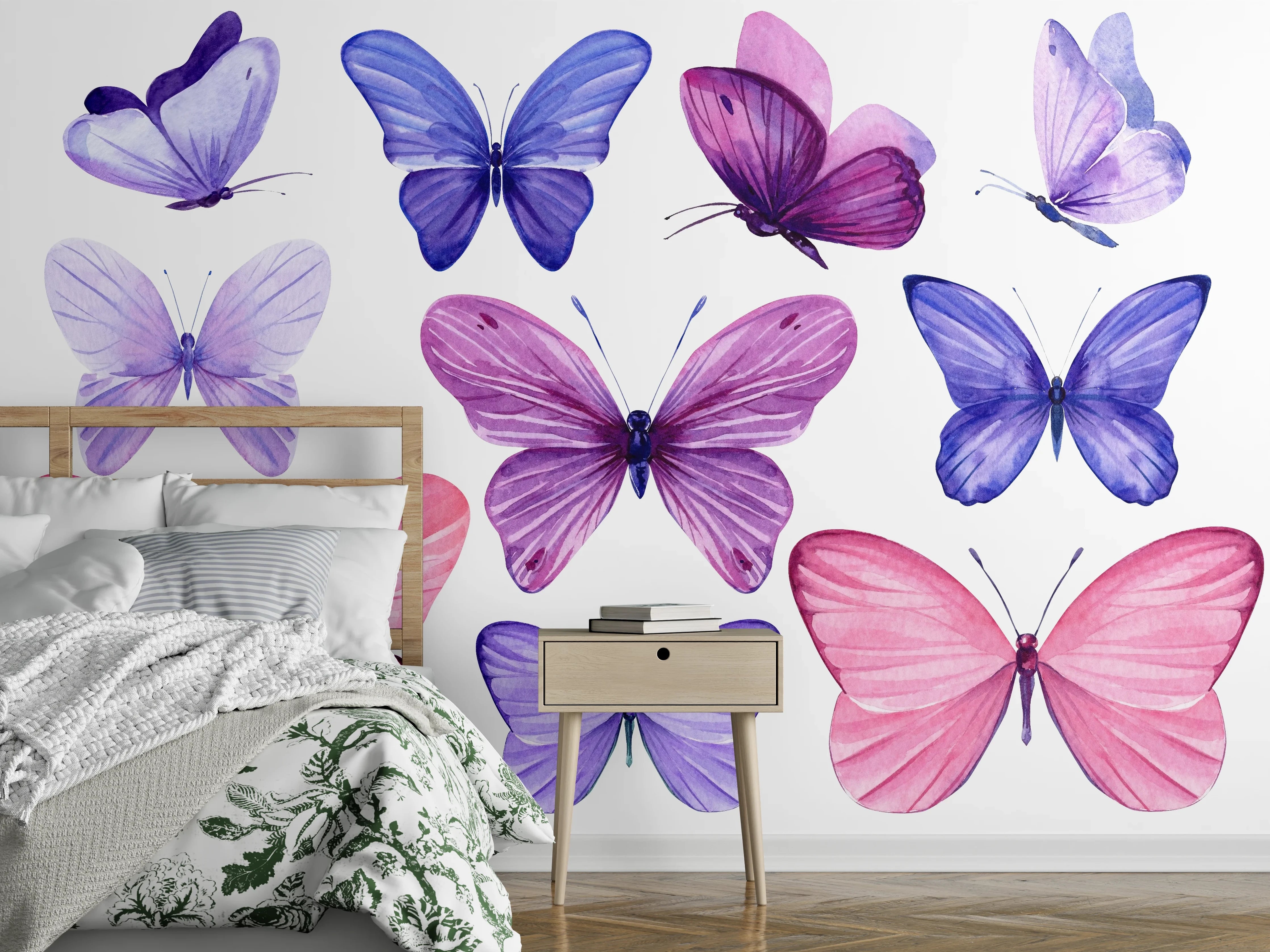 Wandverkleidung Schlafzimmer - Wunderschöne Schmetterlinge auf weißem Hintergrund