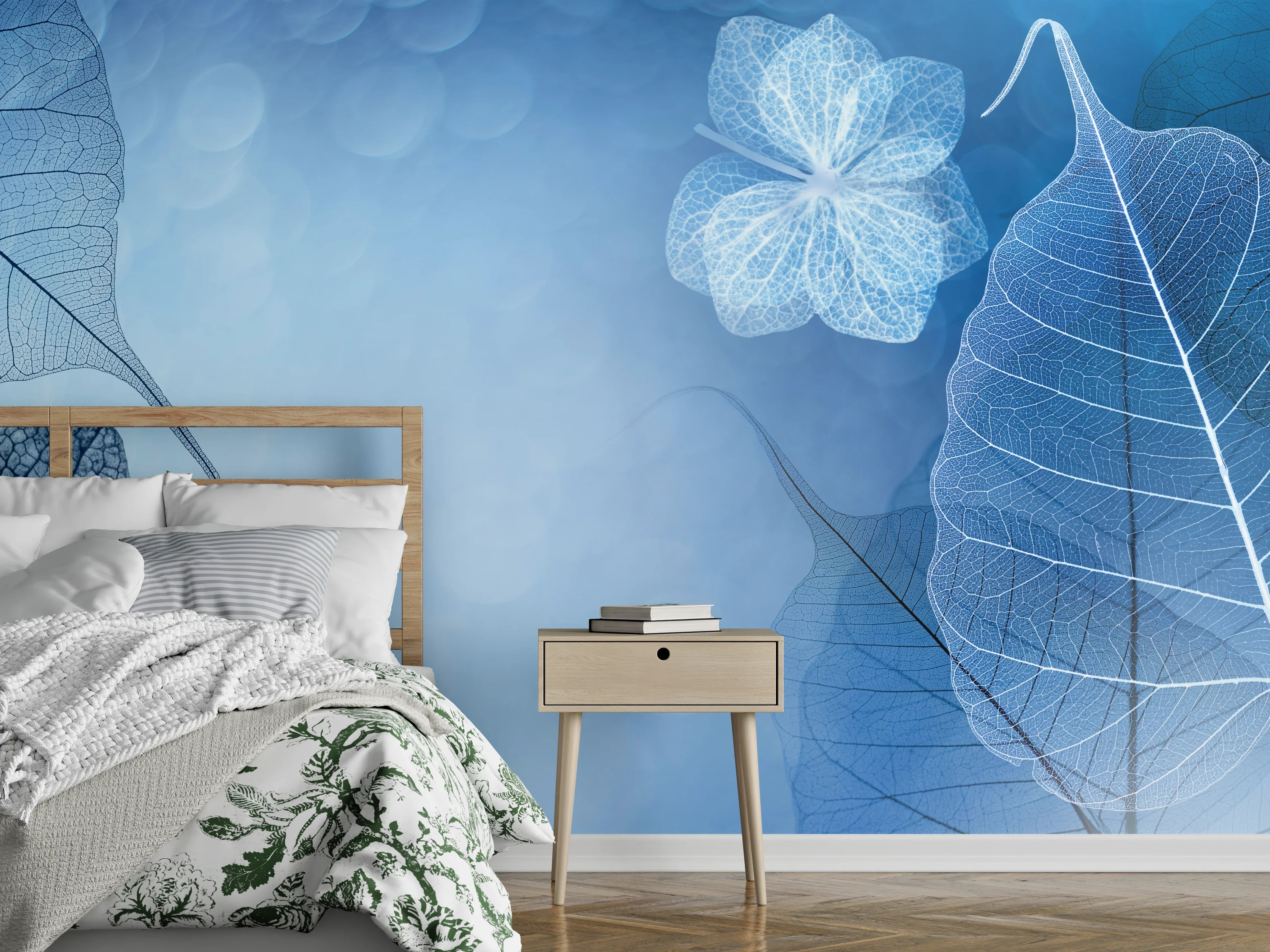 Wandverkleidung Schlafzimmer - Zarte Blätter in Blau – filigran & edel