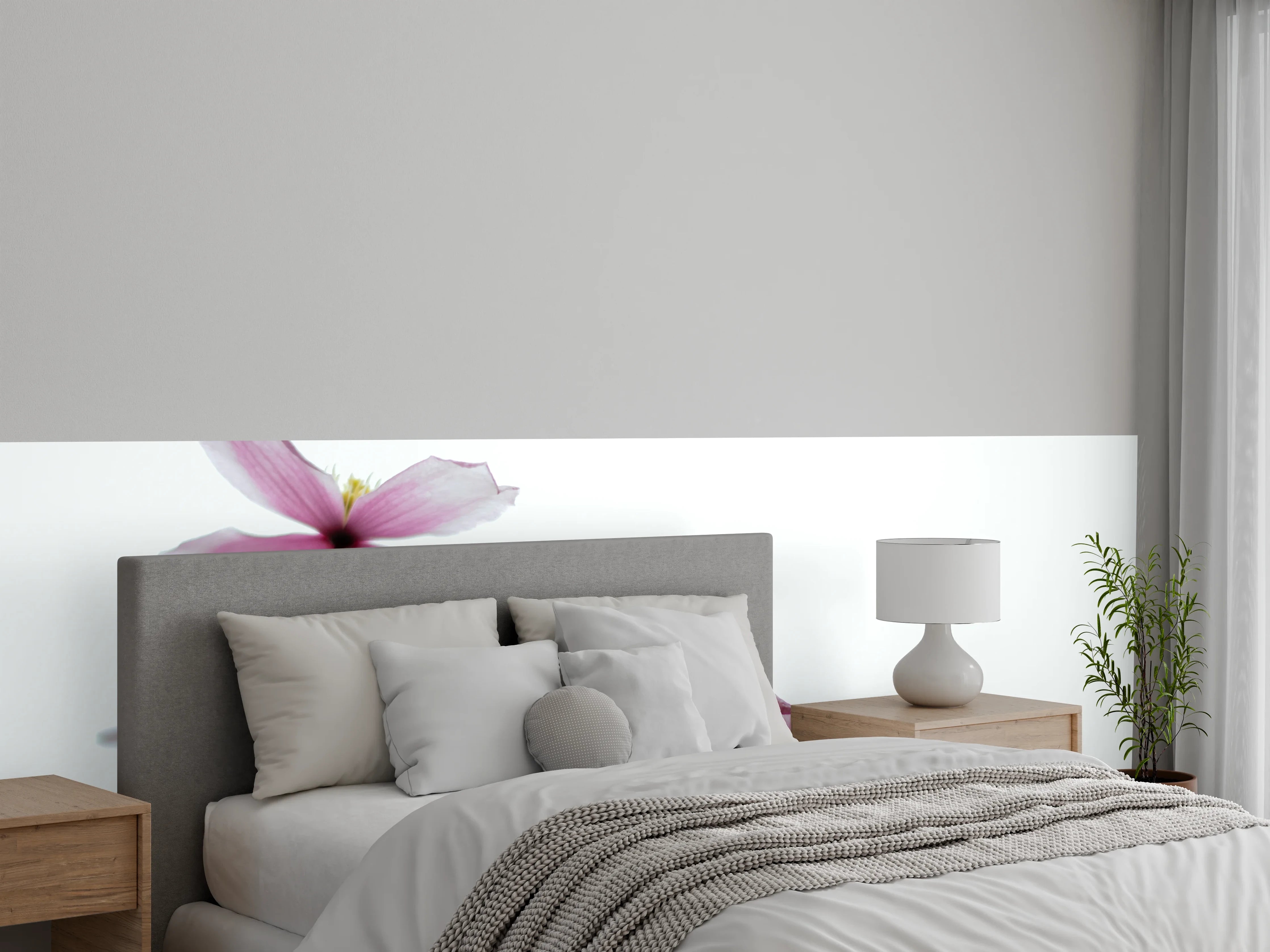 Wandverkleidung Schlafzimmer - Zarte rosa Blüten vor weißem Hintergrund
