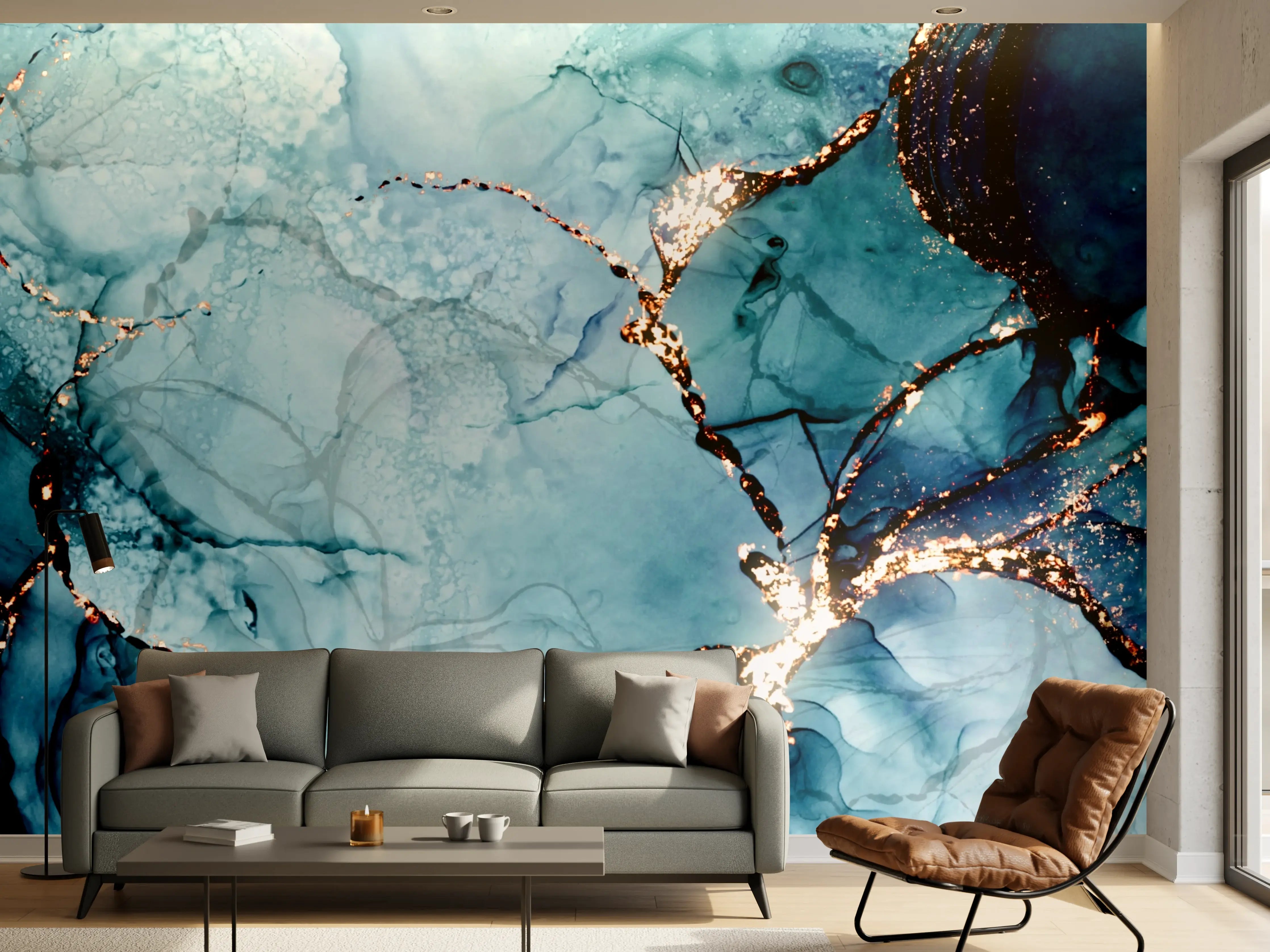 Wandverkleidung Wohnzimmer - Abstrakte Wassermarmor-Optik mit Goldakzenten